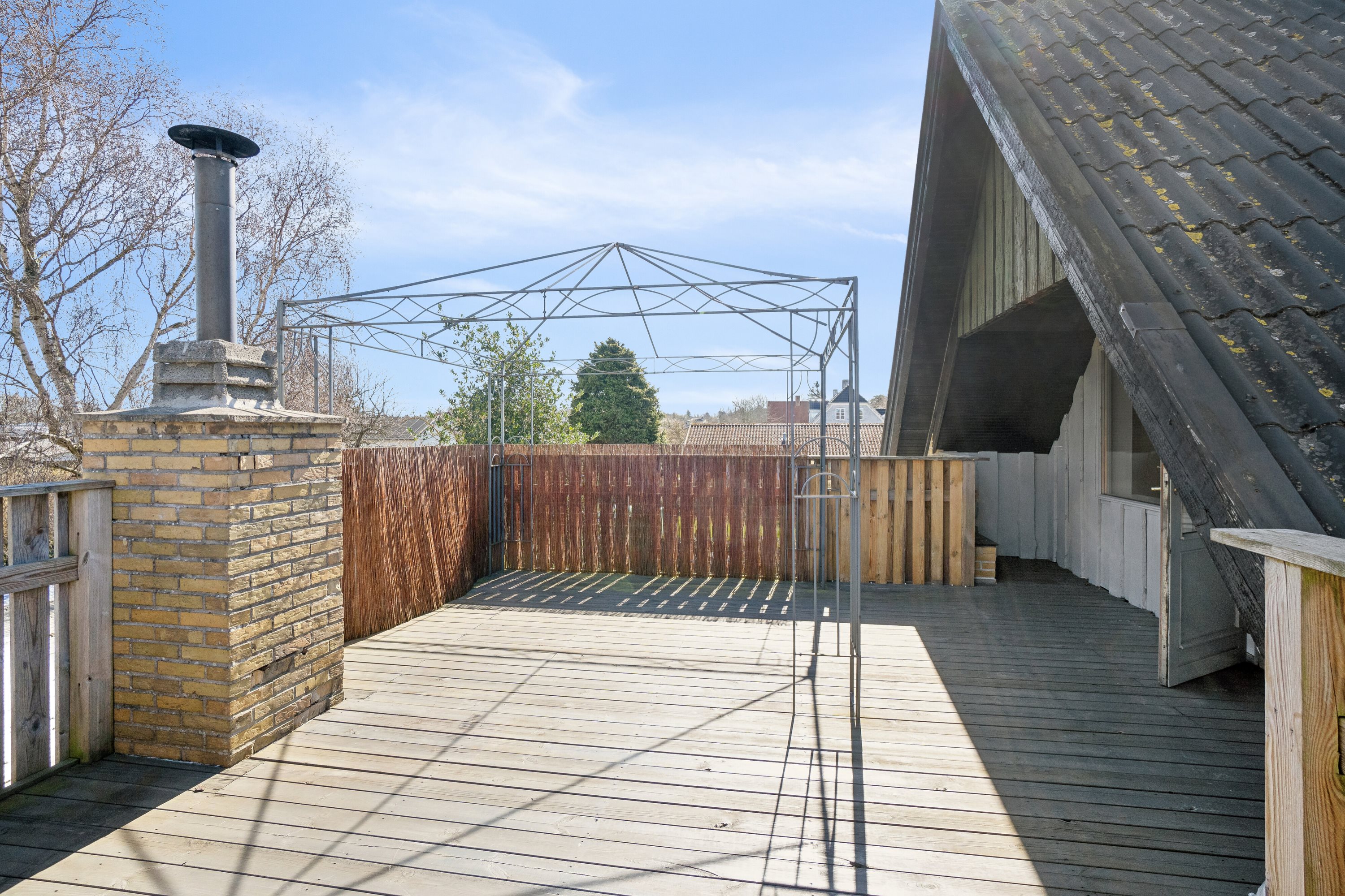 Fremhævet terrasse billede i fuldskærmstilstand. Billede af Lille Kregmevej 10A, 1., Kregme, 3300 Frederiksværk