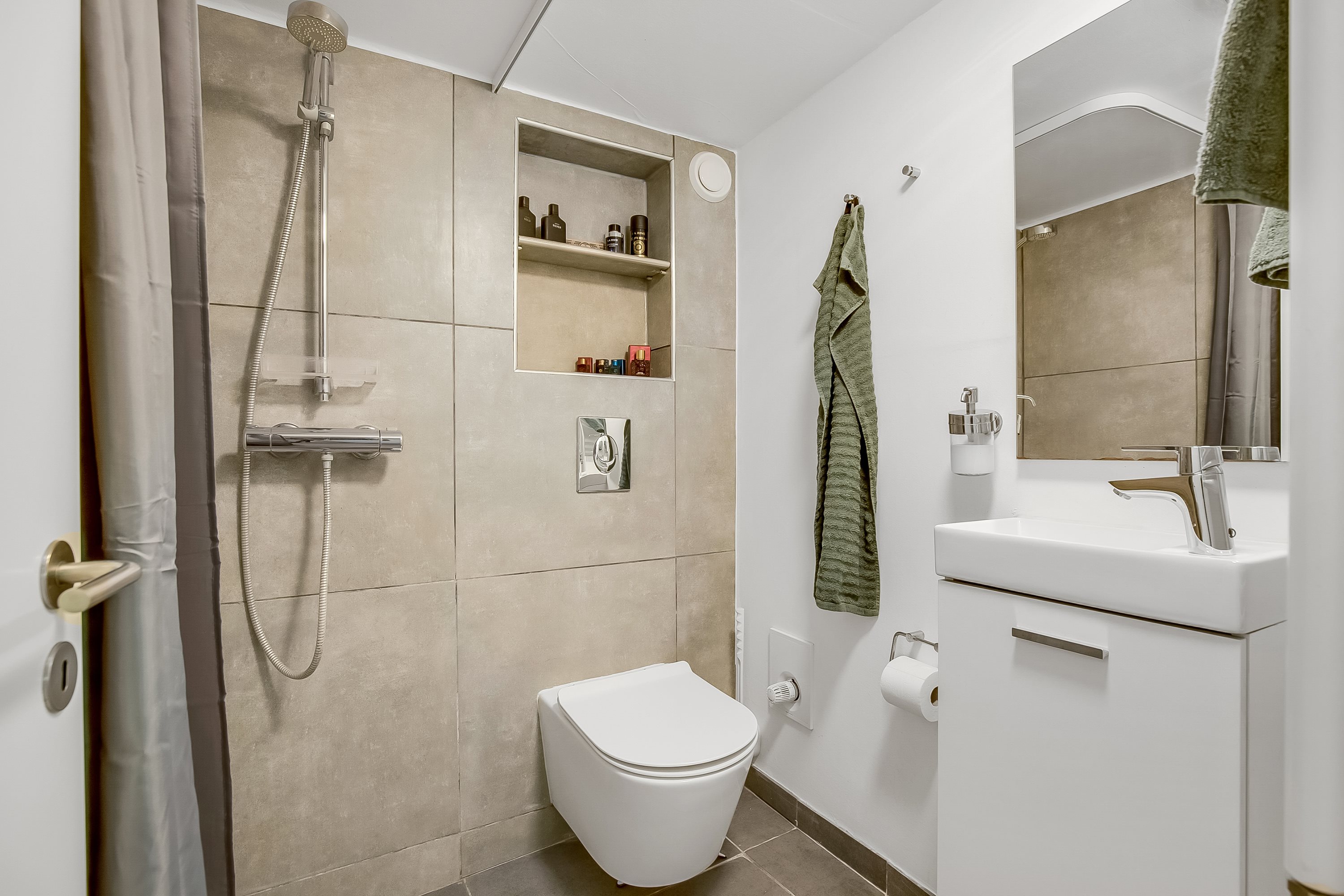 Fremhævet badeværelse billede i fuldskærmstilstand. Billede af Åkjærsvej 20, Seest, 6000 Kolding