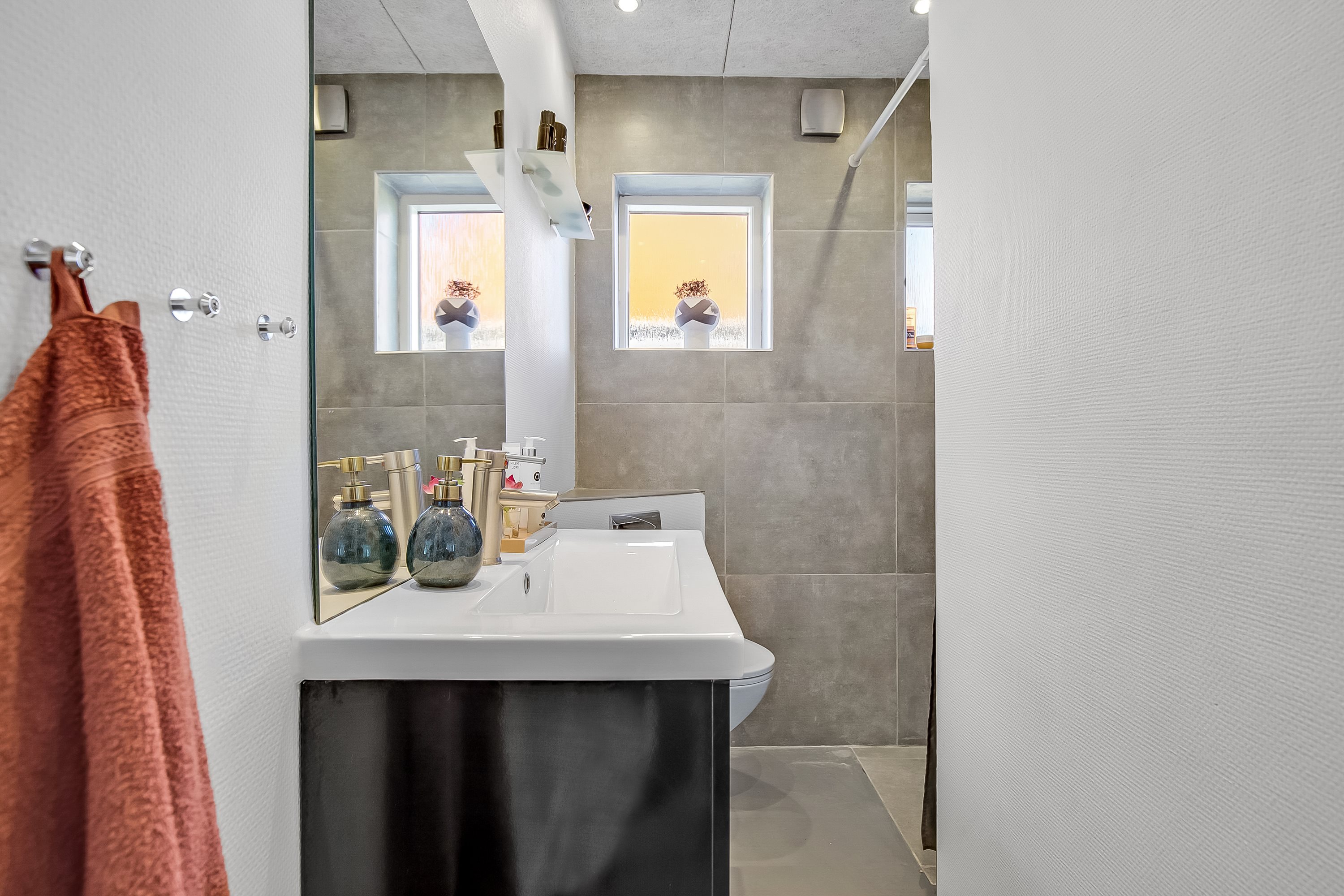 Fremhævet badeværelse billede i fuldskærmstilstand. Billede af Åkjærsvej 20, Seest, 6000 Kolding