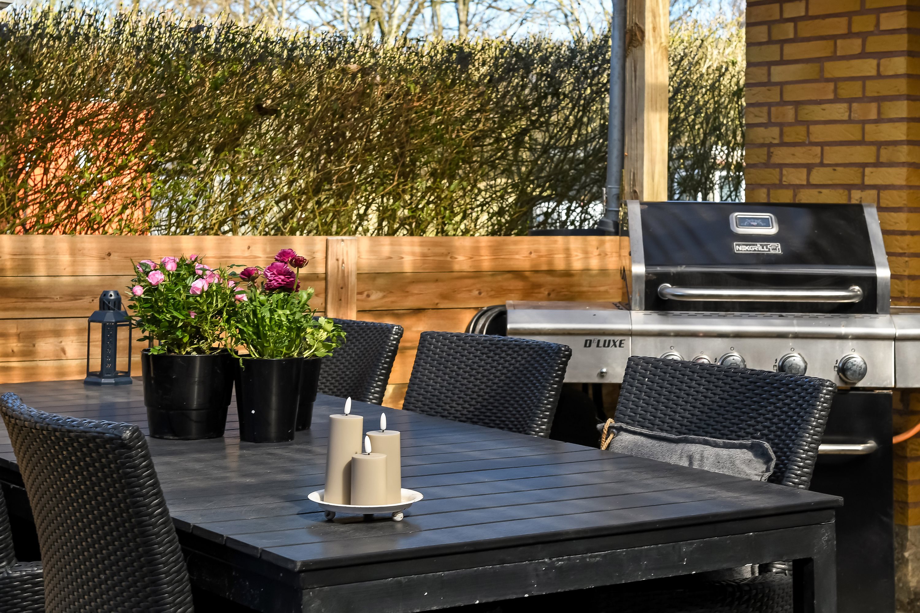 Fremhævet terrasse billede i fuldskærmstilstand. Billede af Langgade 49, Donslund, 7250 Hejnsvig