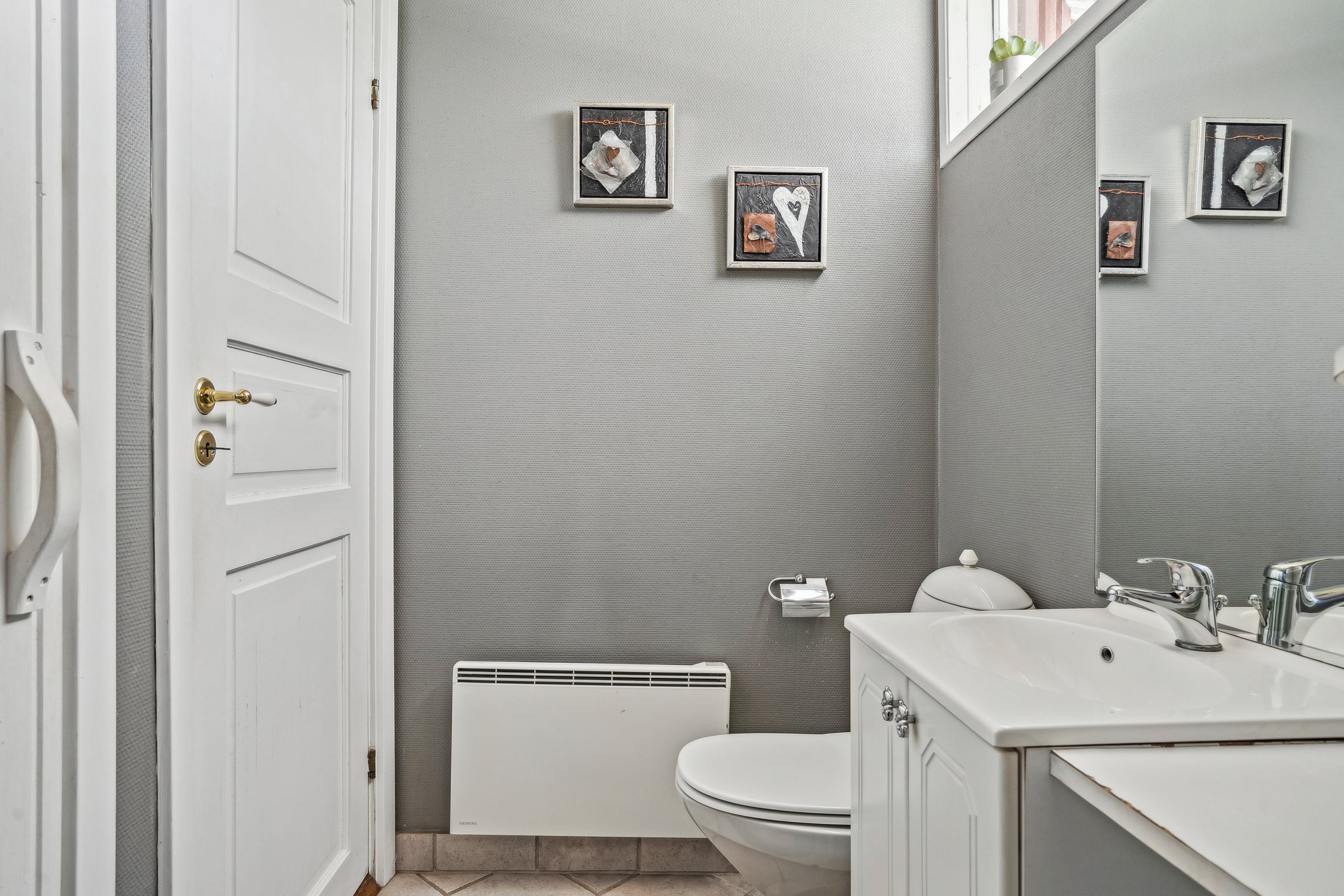 Fremhævet  billede i fuldskærmstilstand. Billede af Sletten 81, Odde, 9560 Hadsund