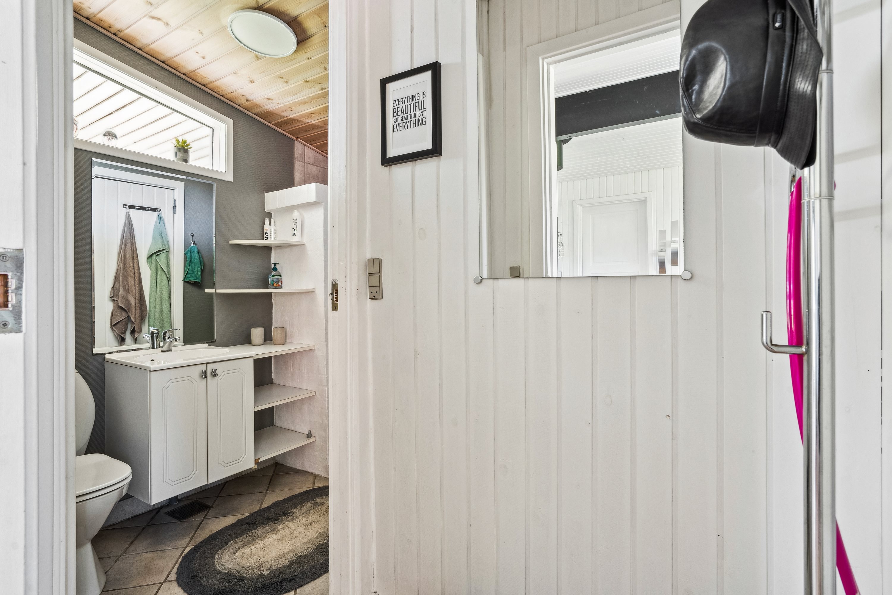 Fremhævet  billede i fuldskærmstilstand. Billede af Sletten 81, Odde, 9560 Hadsund