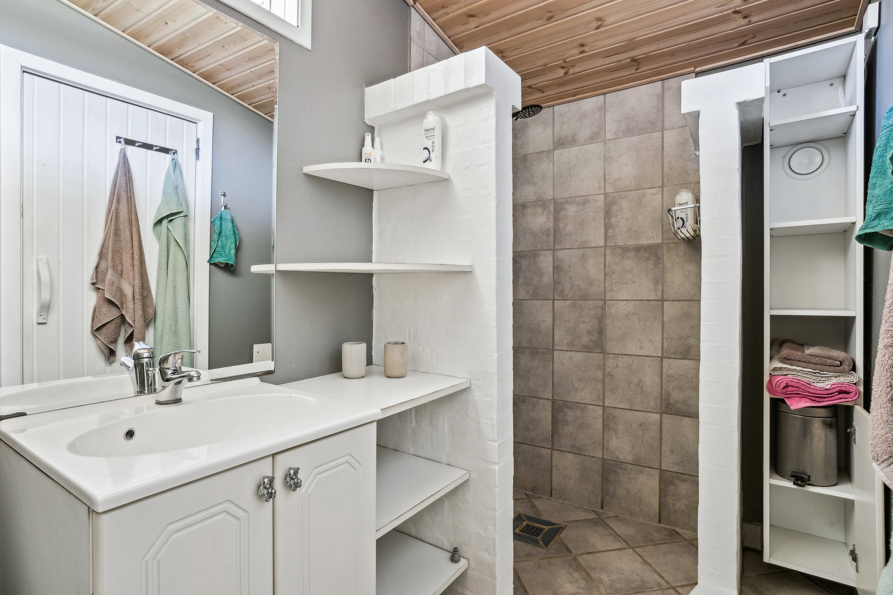 Fremhævet  billede i fuldskærmstilstand. Billede af Sletten 81, Odde, 9560 Hadsund