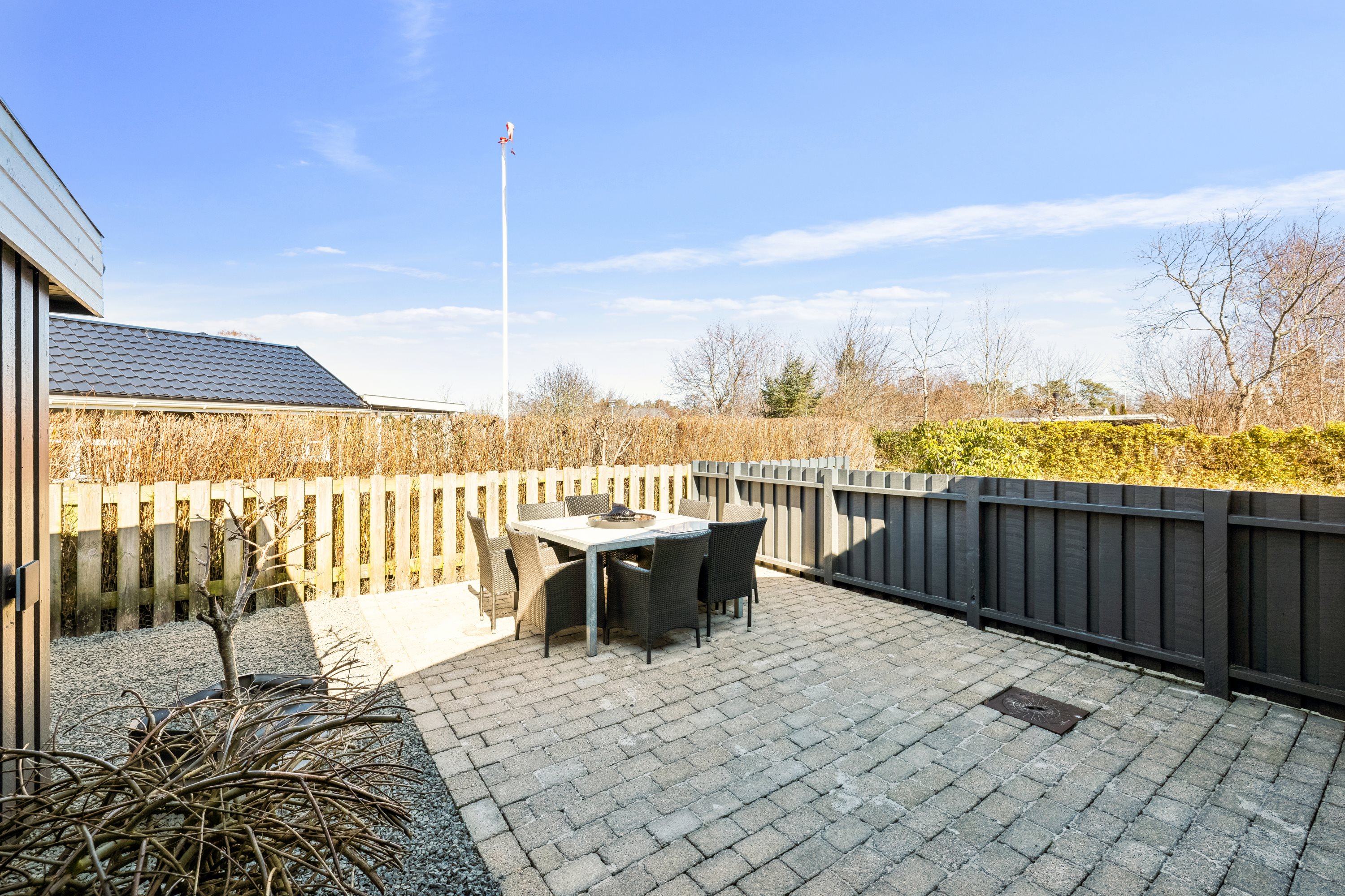 Fremhævet terrasse billede i fuldskærmstilstand. Billede af Pilevej 26, 8500 Grenaa