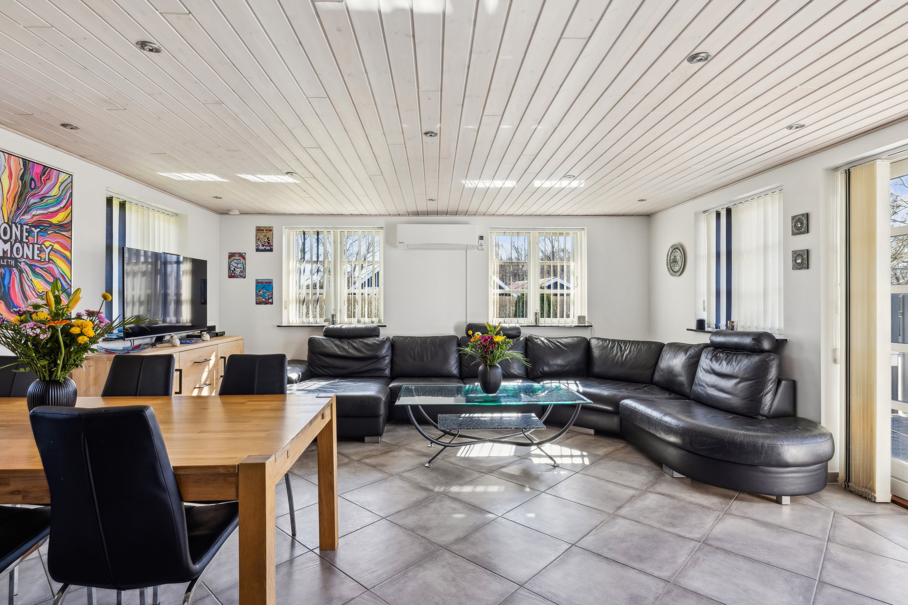 Fremhævet stue billede i fuldskærmstilstand. Billede af Pilevej 26, 8500 Grenaa