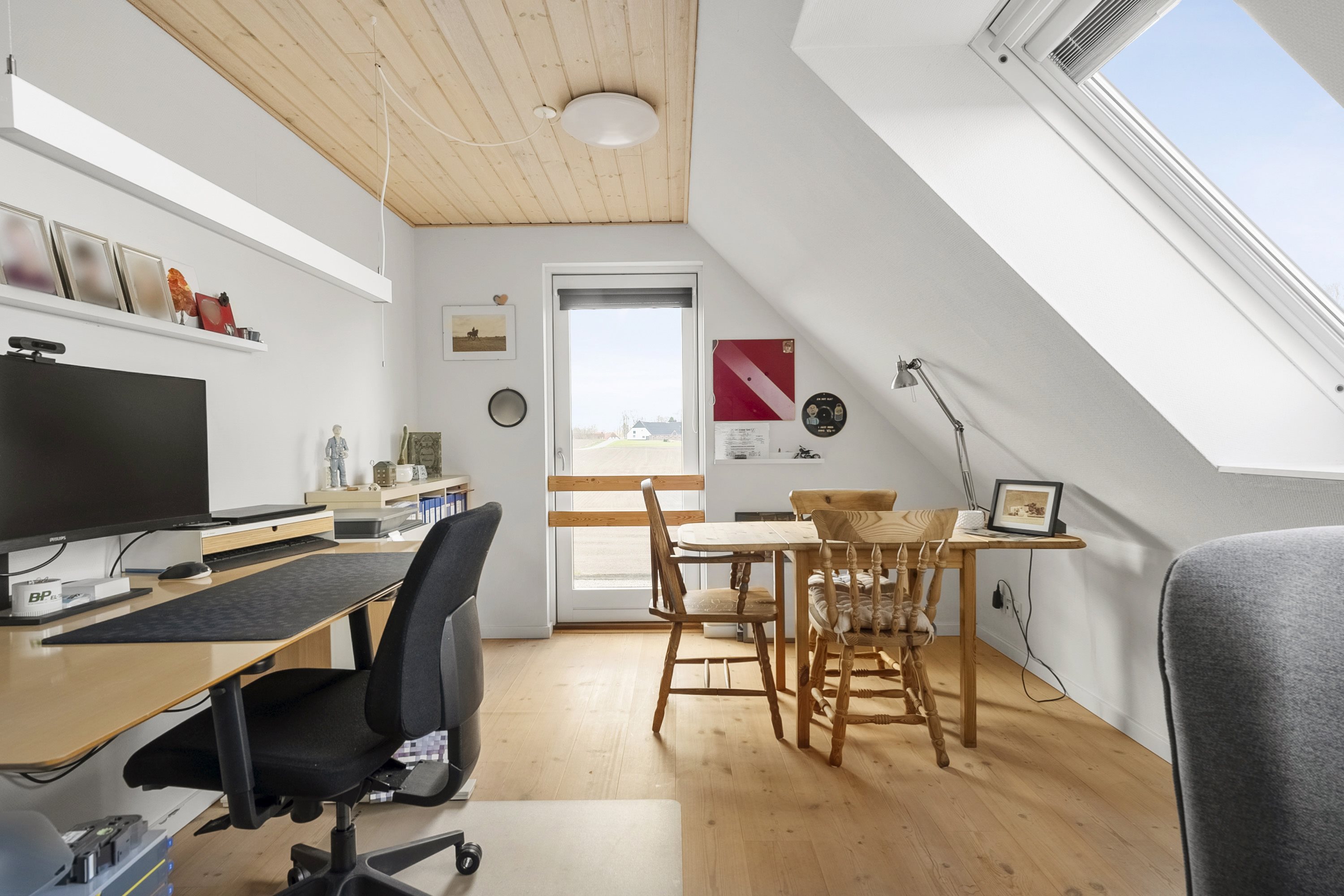 Fremhævet kontor billede i fuldskærmstilstand. Billede af Glud Kirkevej 52, Glud, 7130 Juelsminde