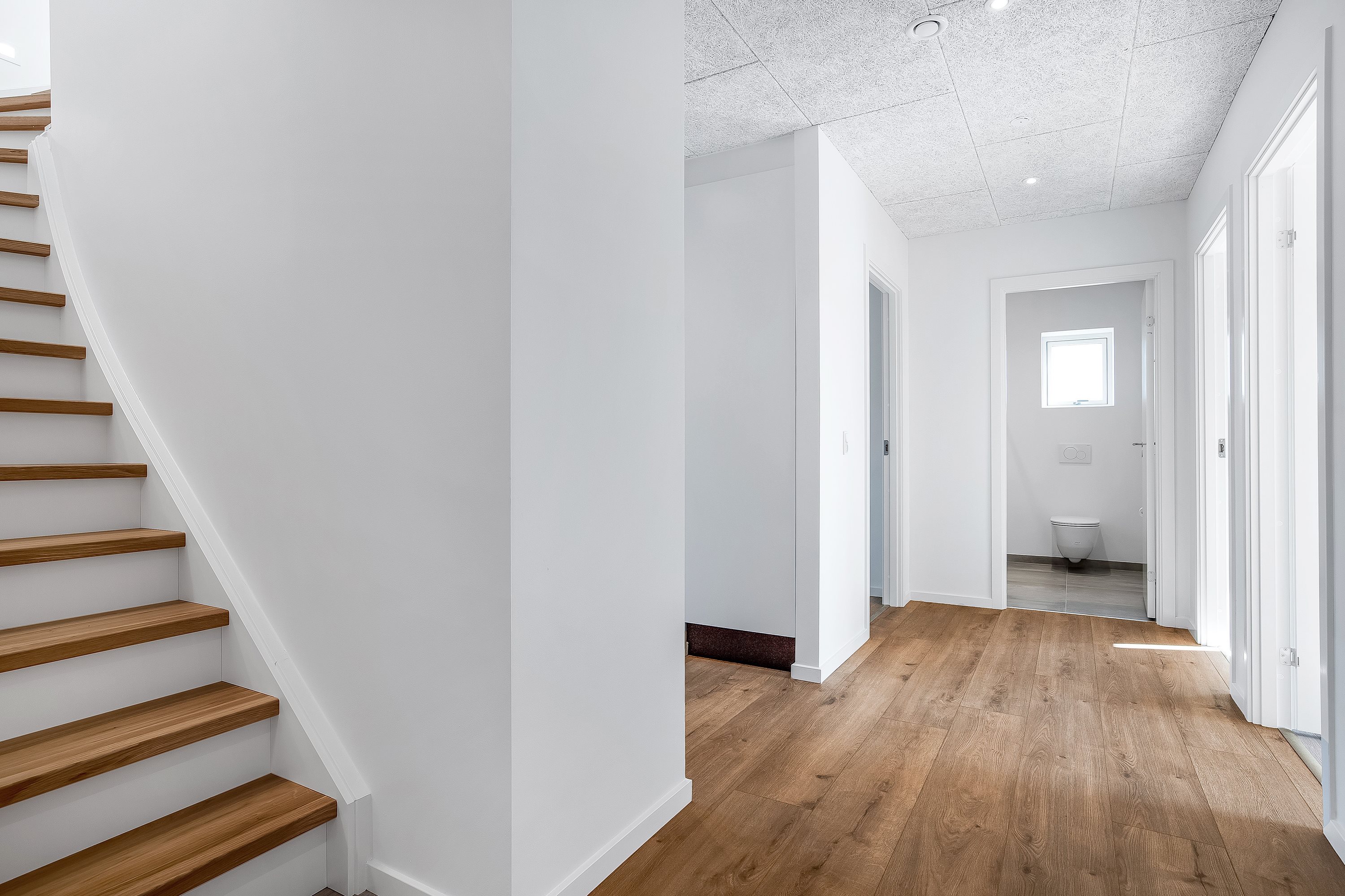 Fremhævet gang billede i fuldskærmstilstand. Billede af Krimpendam 7B, 7500 Holstebro