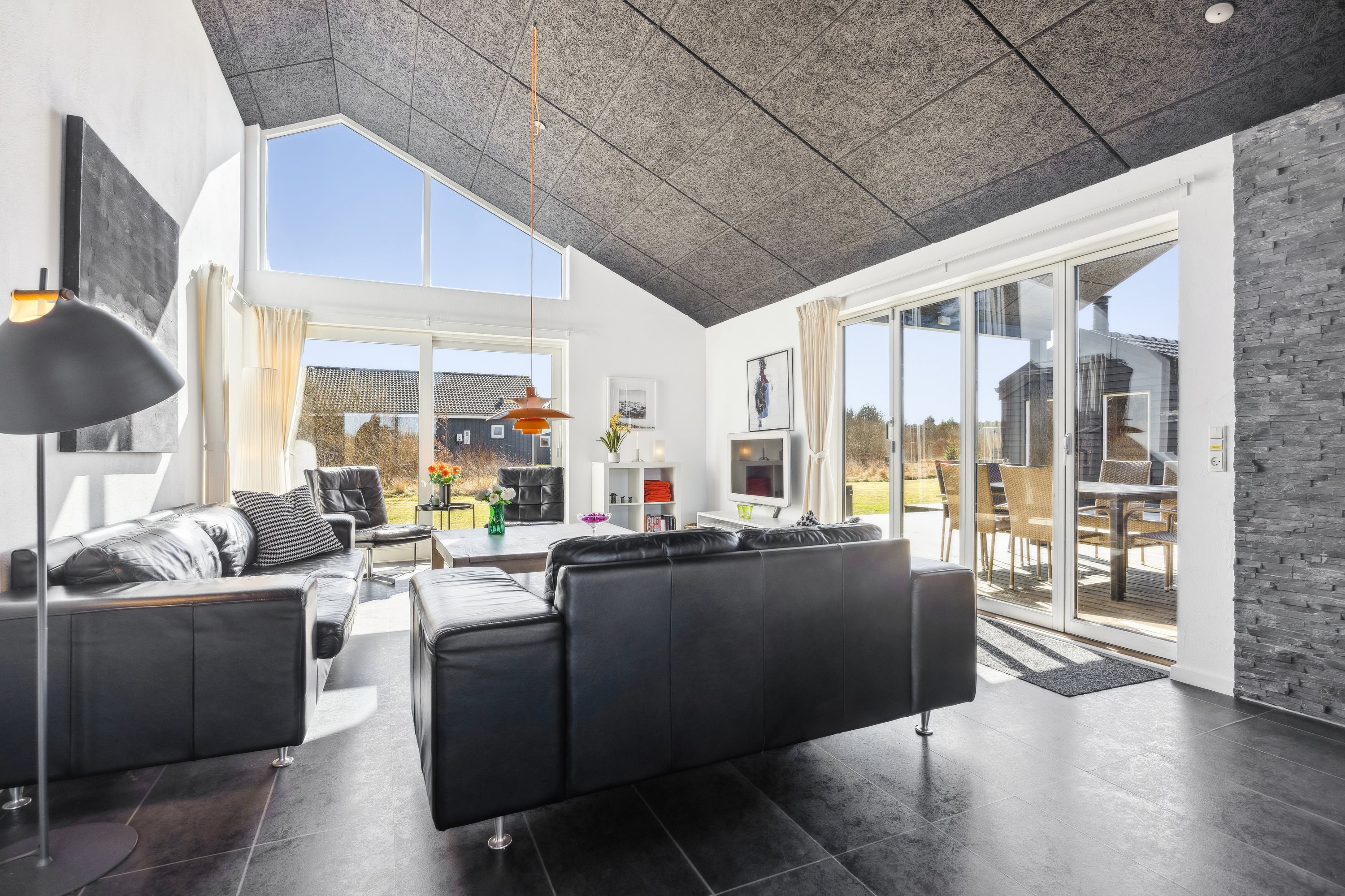 Fremhævet stue billede i fuldskærmstilstand. Billede af Kronvildtvej 168, Krogen, 9460 Brovst