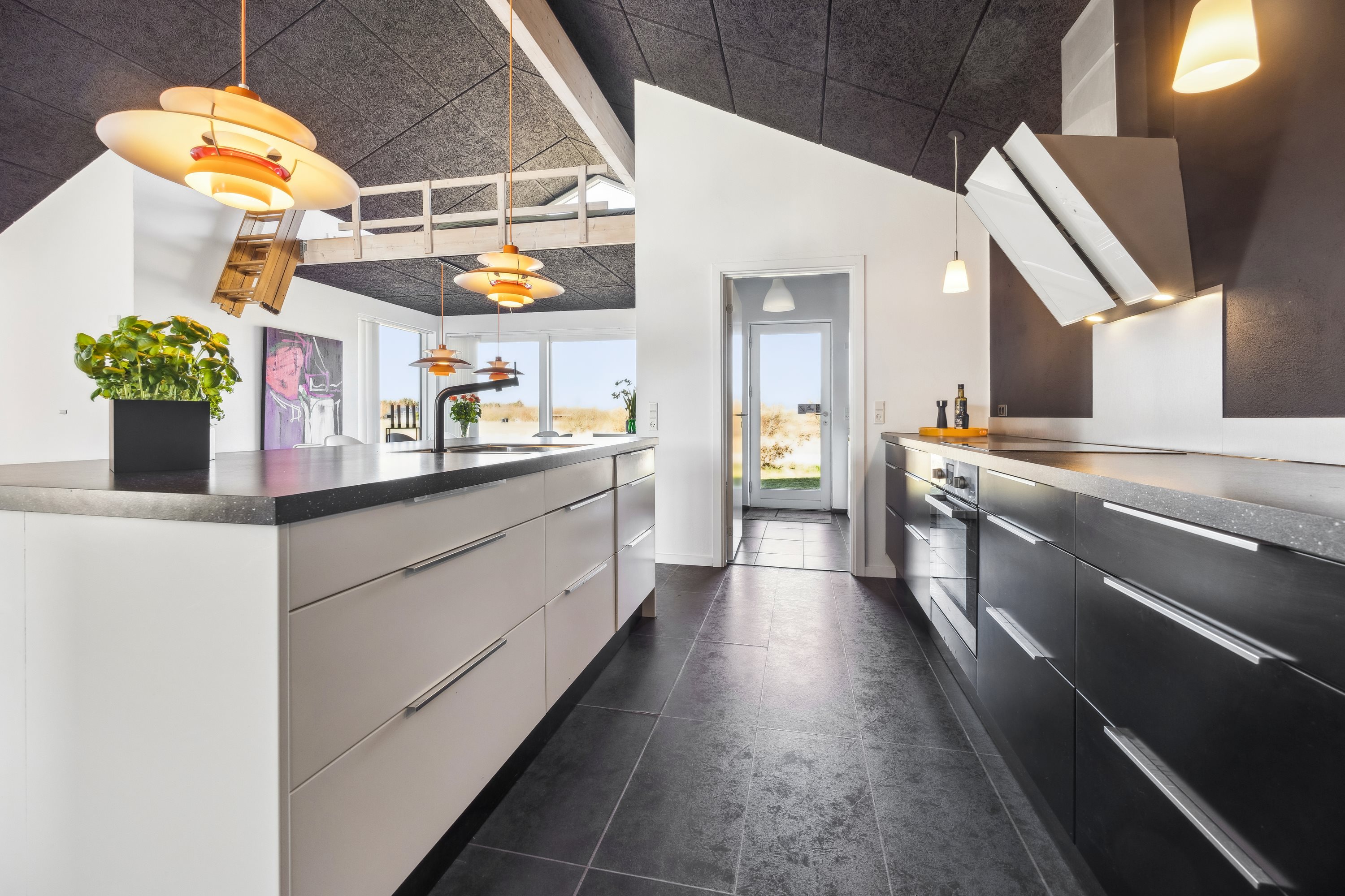 Fremhævet køkken billede i fuldskærmstilstand. Billede af Kronvildtvej 168, Krogen, 9460 Brovst