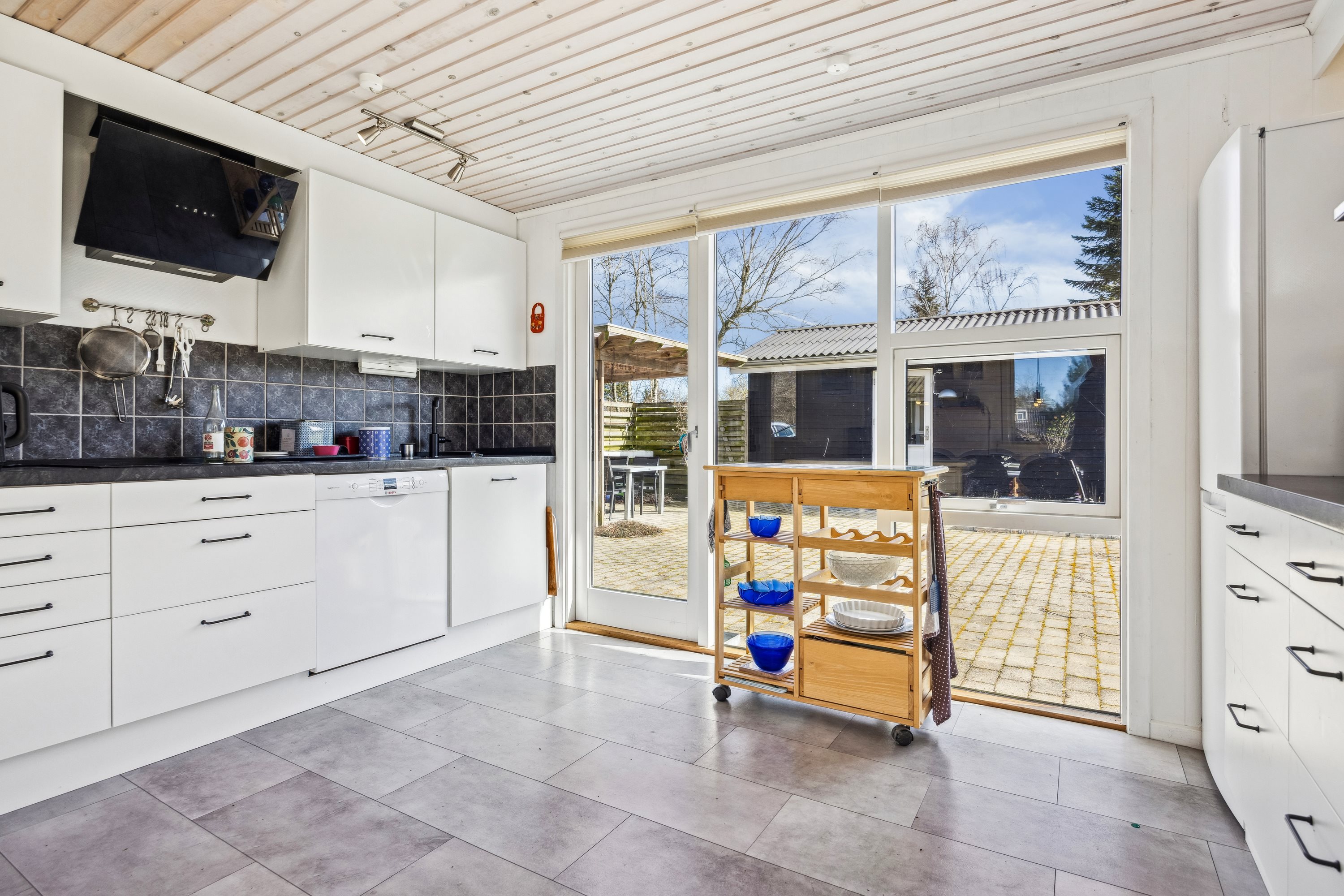 Fremhævet køkken alrum billede i fuldskærmstilstand. Billede af Lamavej 10, Mikkelmark, 9370 Hals