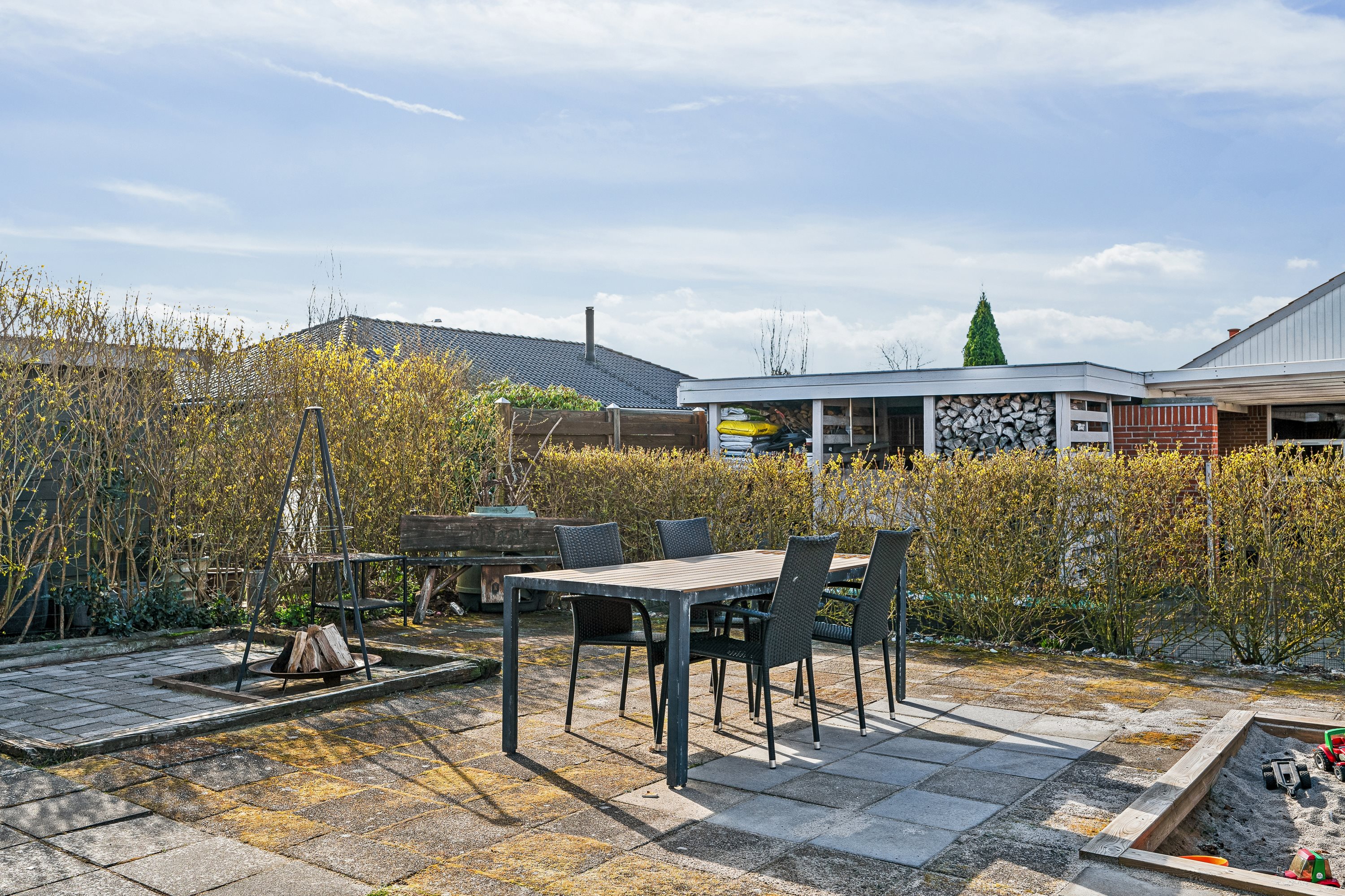 Fremhævet have billede i fuldskærmstilstand. Billede af Østervangs Alle 33, 8963 Auning