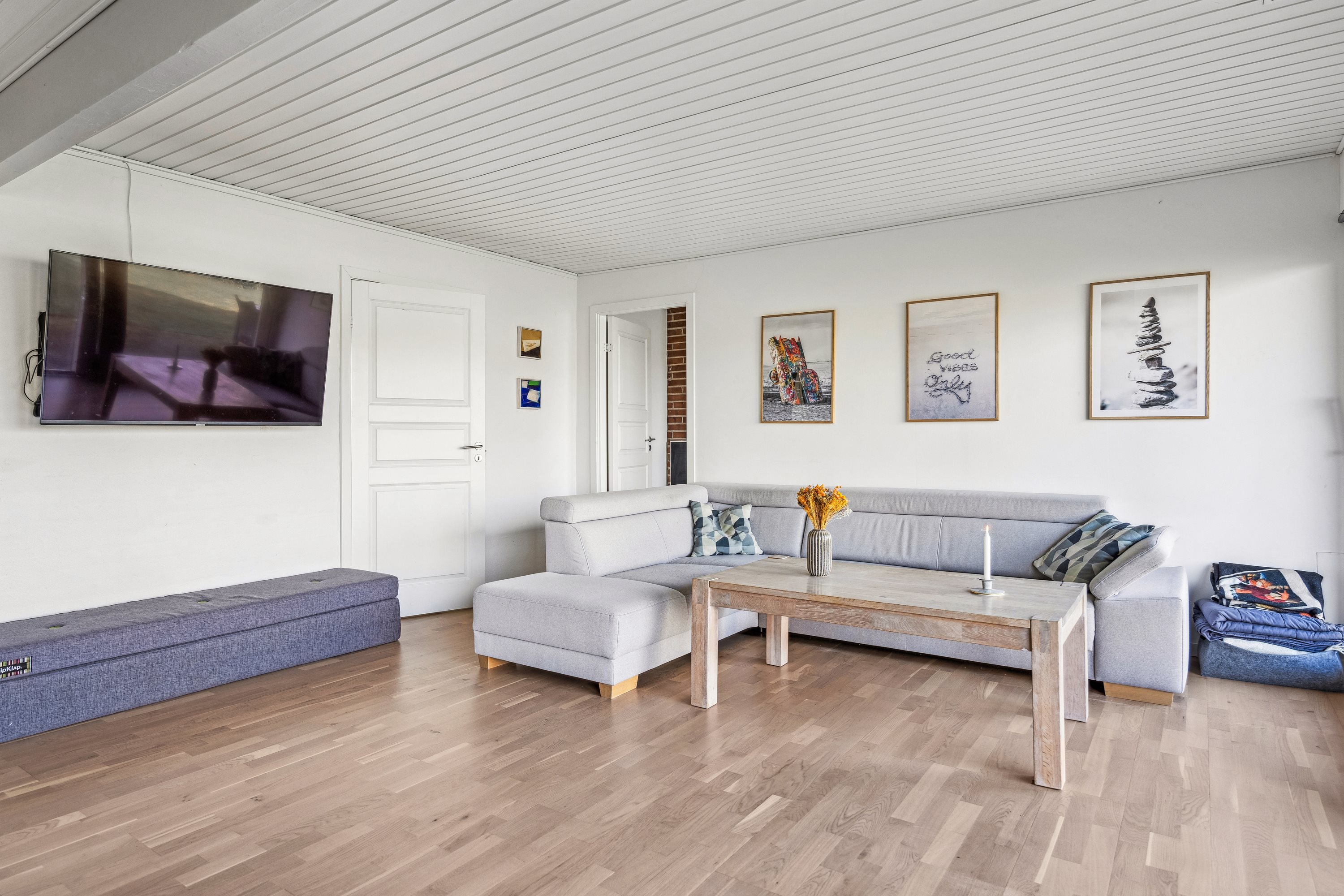 Fremhævet stue billede i fuldskærmstilstand. Billede af Østervangs Alle 33, 8963 Auning