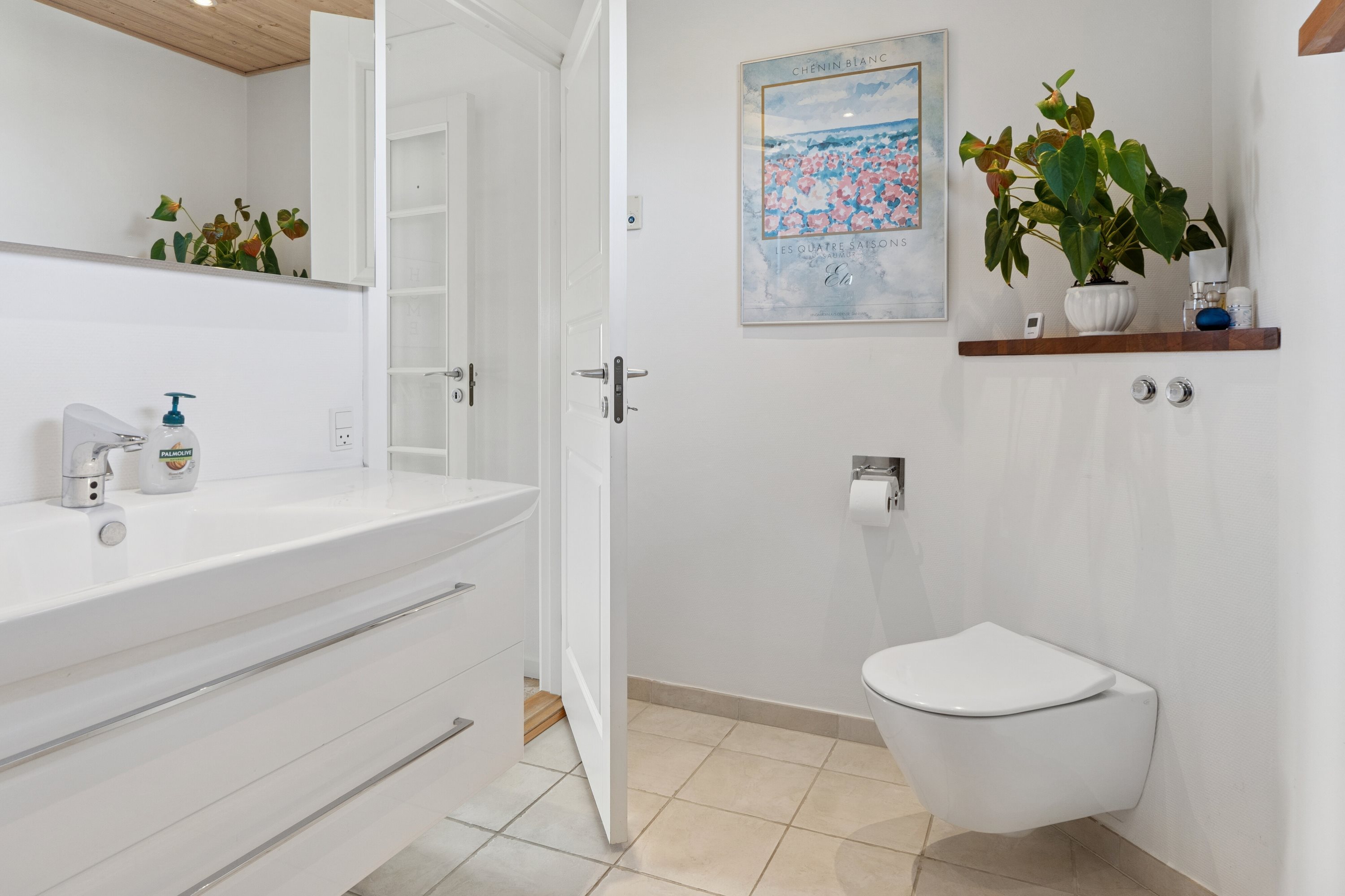 Fremhævet badeværelse billede i fuldskærmstilstand. Billede af Hovvejen 29, 4772 Langebæk