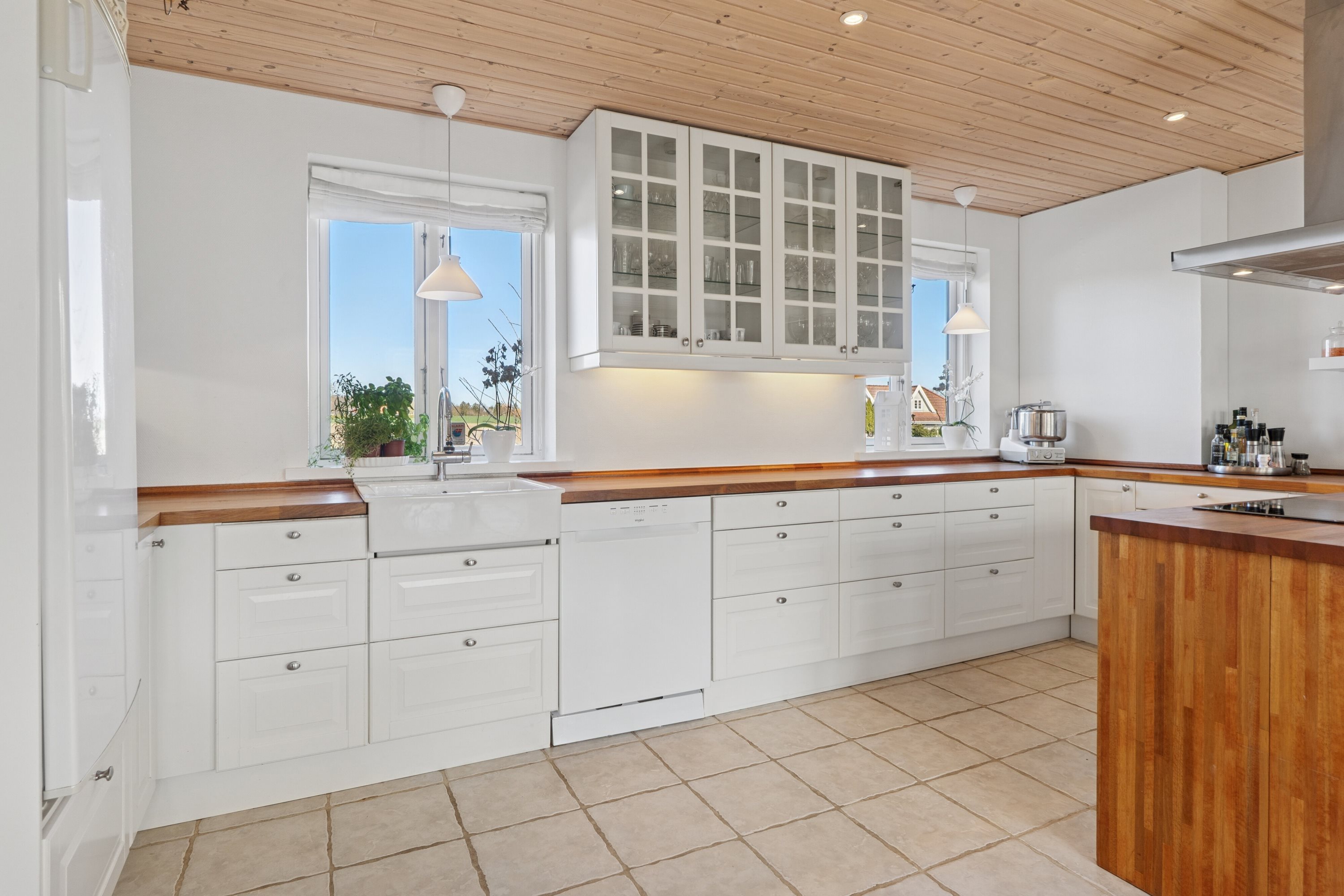 Fremhævet køkken billede i fuldskærmstilstand. Billede af Hovvejen 29, 4772 Langebæk