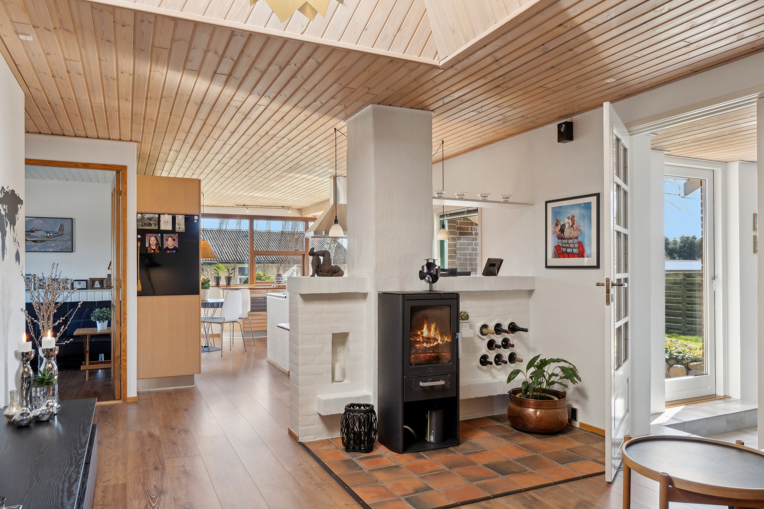 Fremhævet stue billede i fuldskærmstilstand. Billede af Friggsvej 25, 9870 Sindal