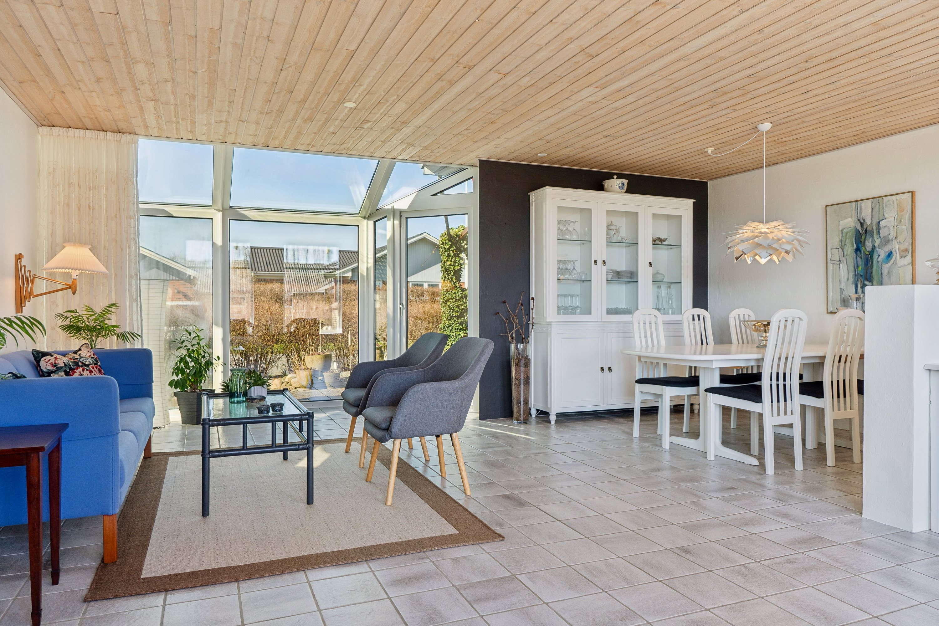 Fremhævet stue billede i fuldskærmstilstand. Billede af Friggsvej 25, 9870 Sindal