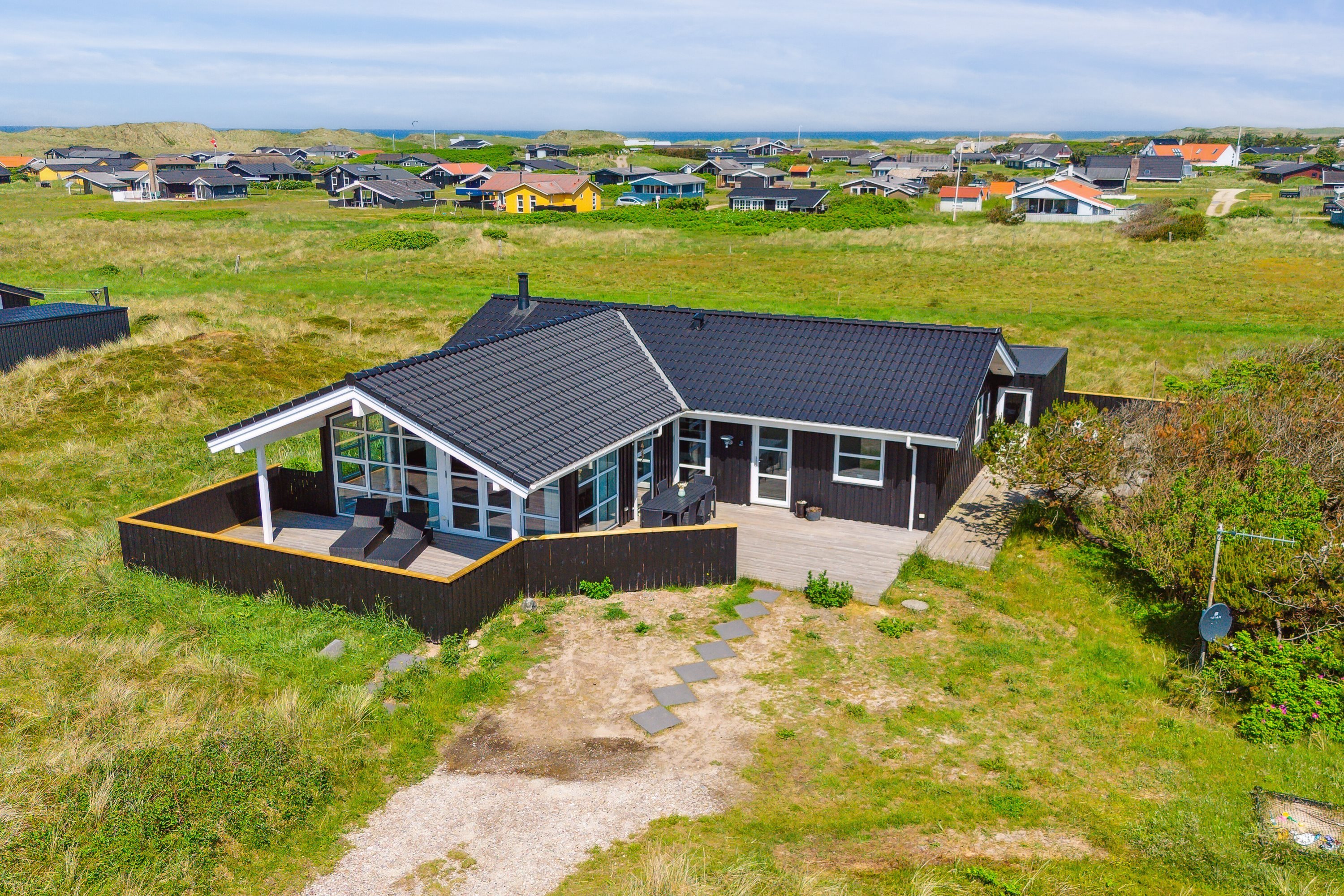 Fremhævet ejendommen billede i fuldskærmstilstand. Billede af Møllebakken 26, Klitmøller, 7700 Thisted