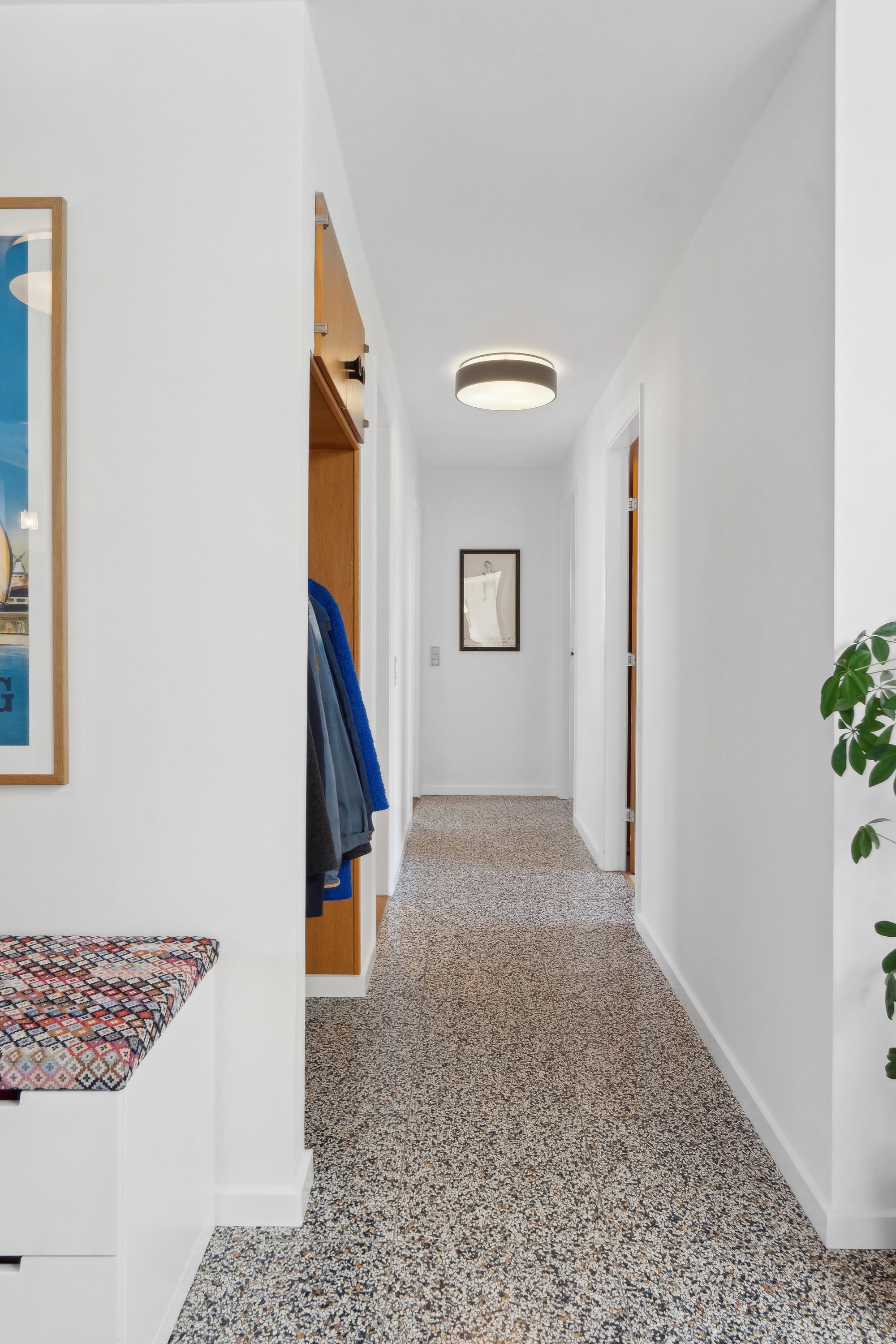 Fremhævet gang billede i fuldskærmstilstand. Billede af Stenbukken 16, 5700 Svendborg