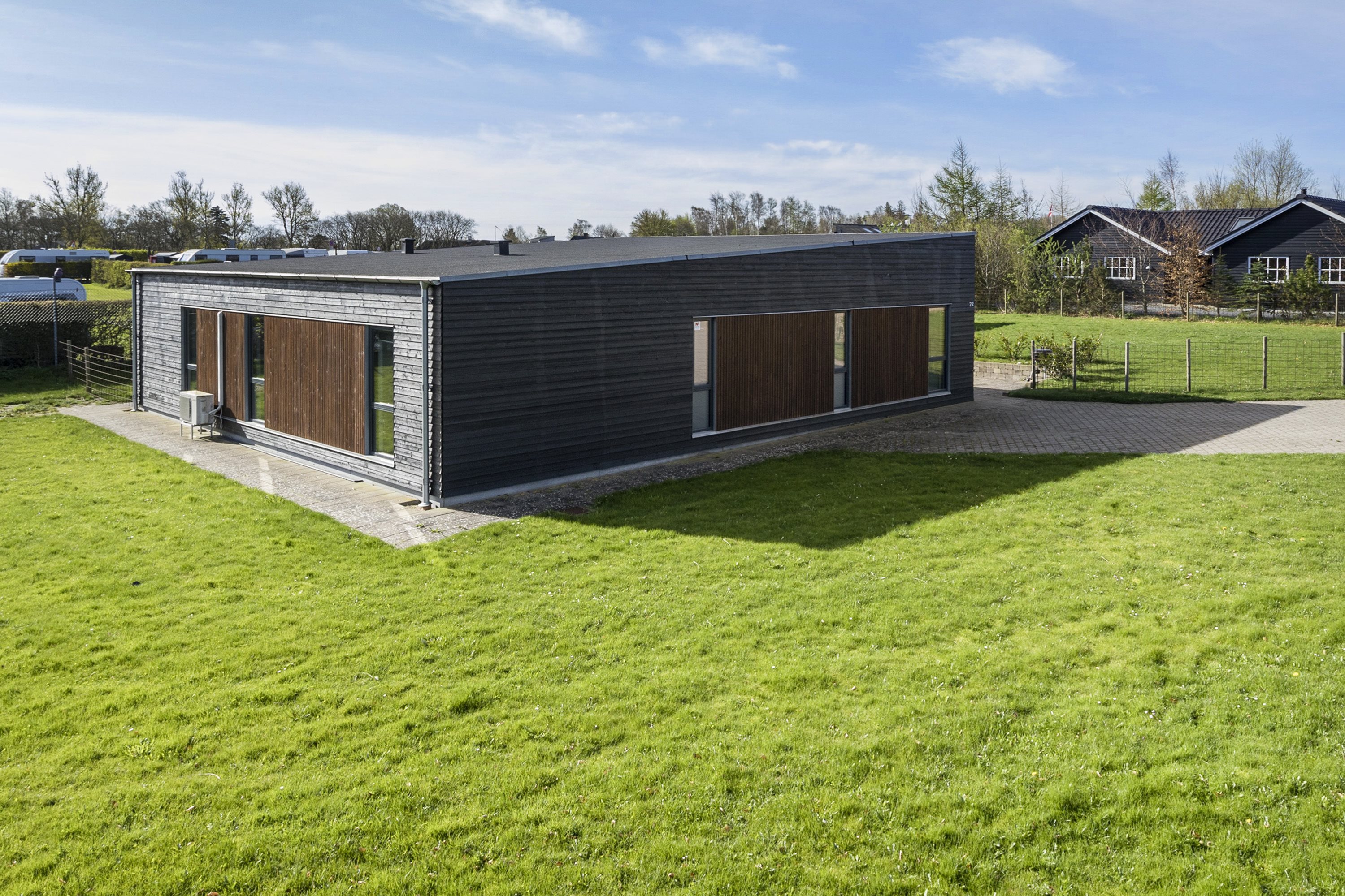 Fremhævet ejendommen billede i fuldskærmstilstand. Billede af Strandvænget 22, Saksild Str, 8300 Odder