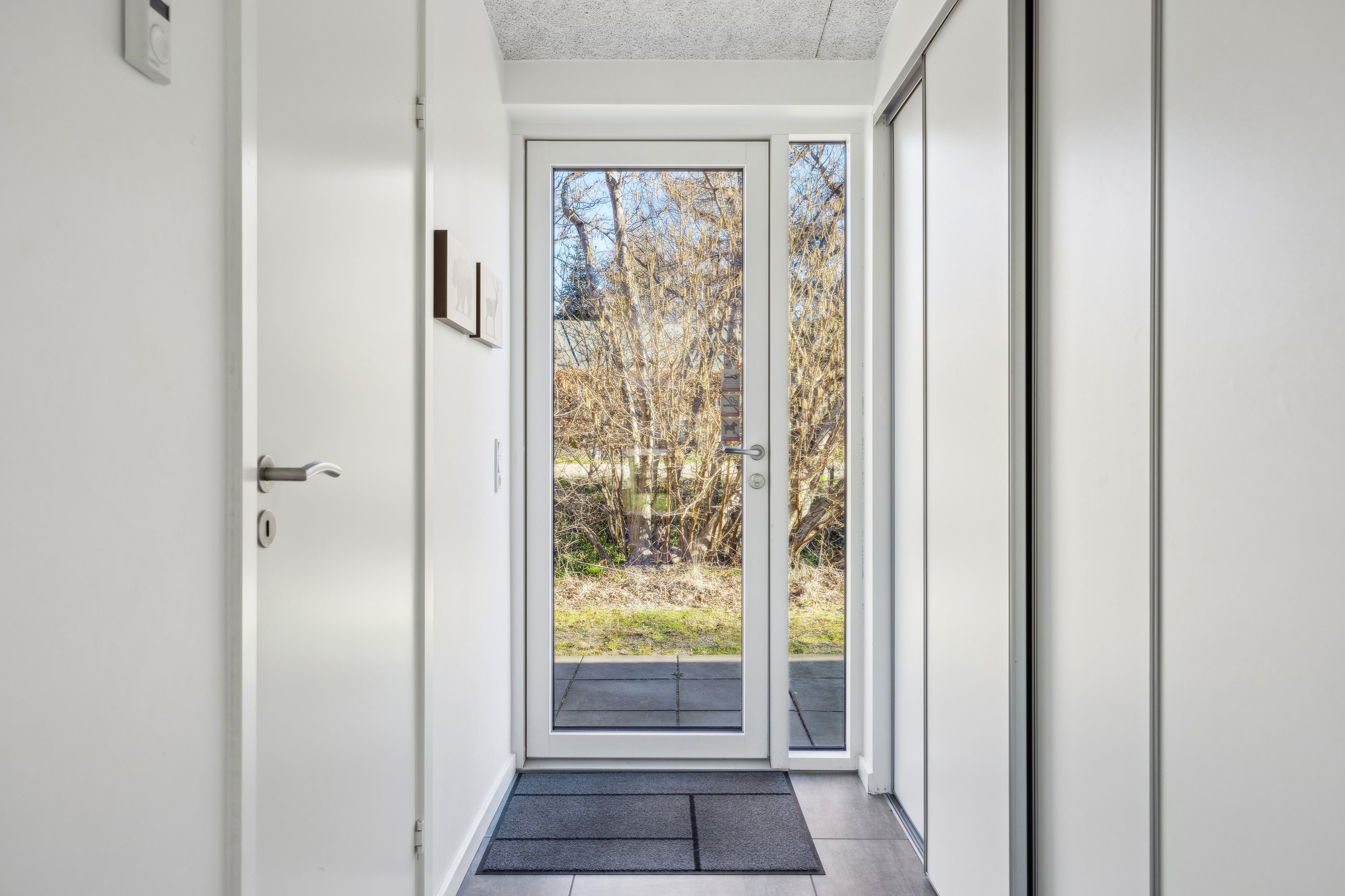 Fremhævet gang billede i fuldskærmstilstand. Billede af Bækholmen 5A, Dråby, 8400 Ebeltoft