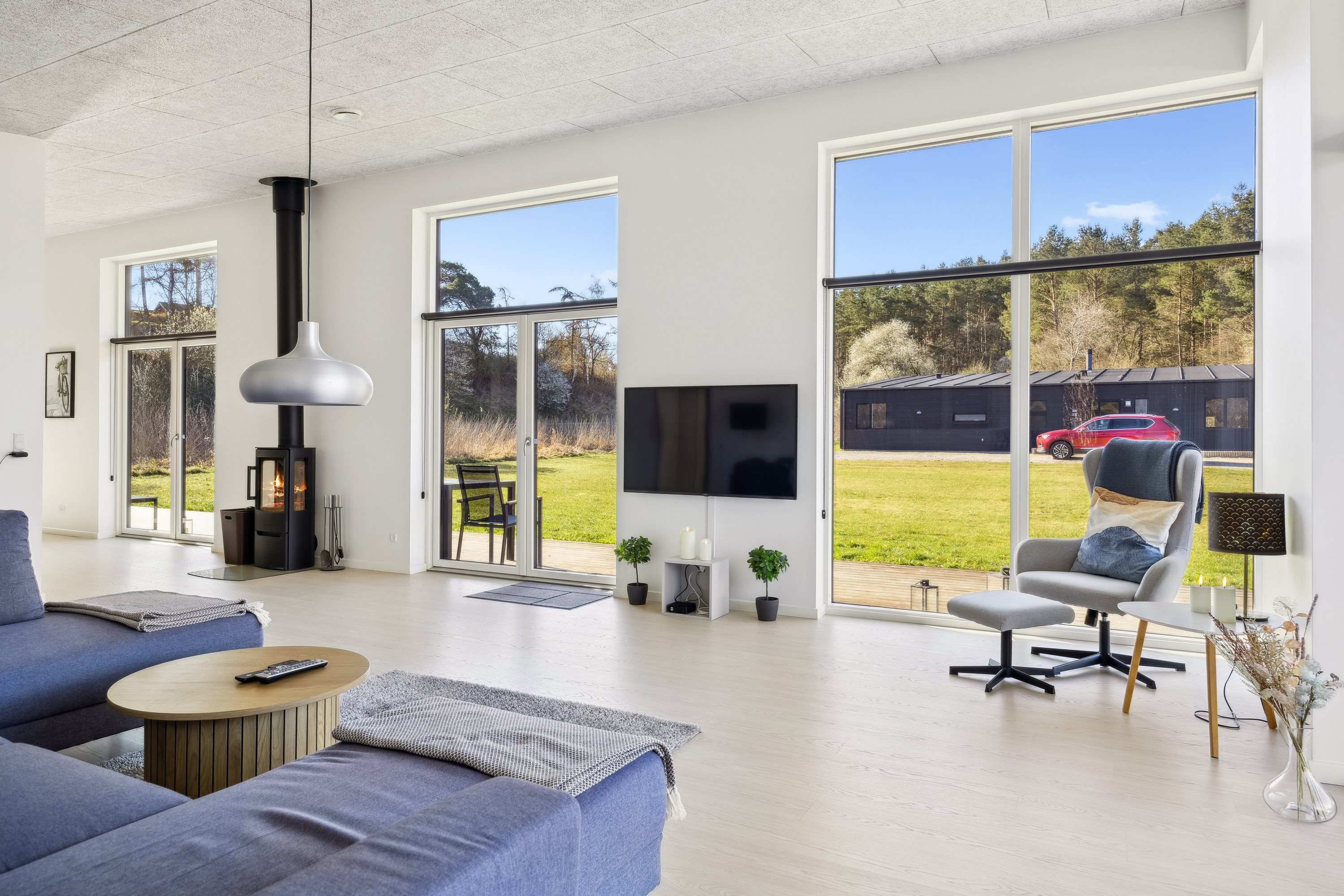 Fremhævet stue billede i fuldskærmstilstand. Billede af Bækholmen 5A, Dråby, 8400 Ebeltoft