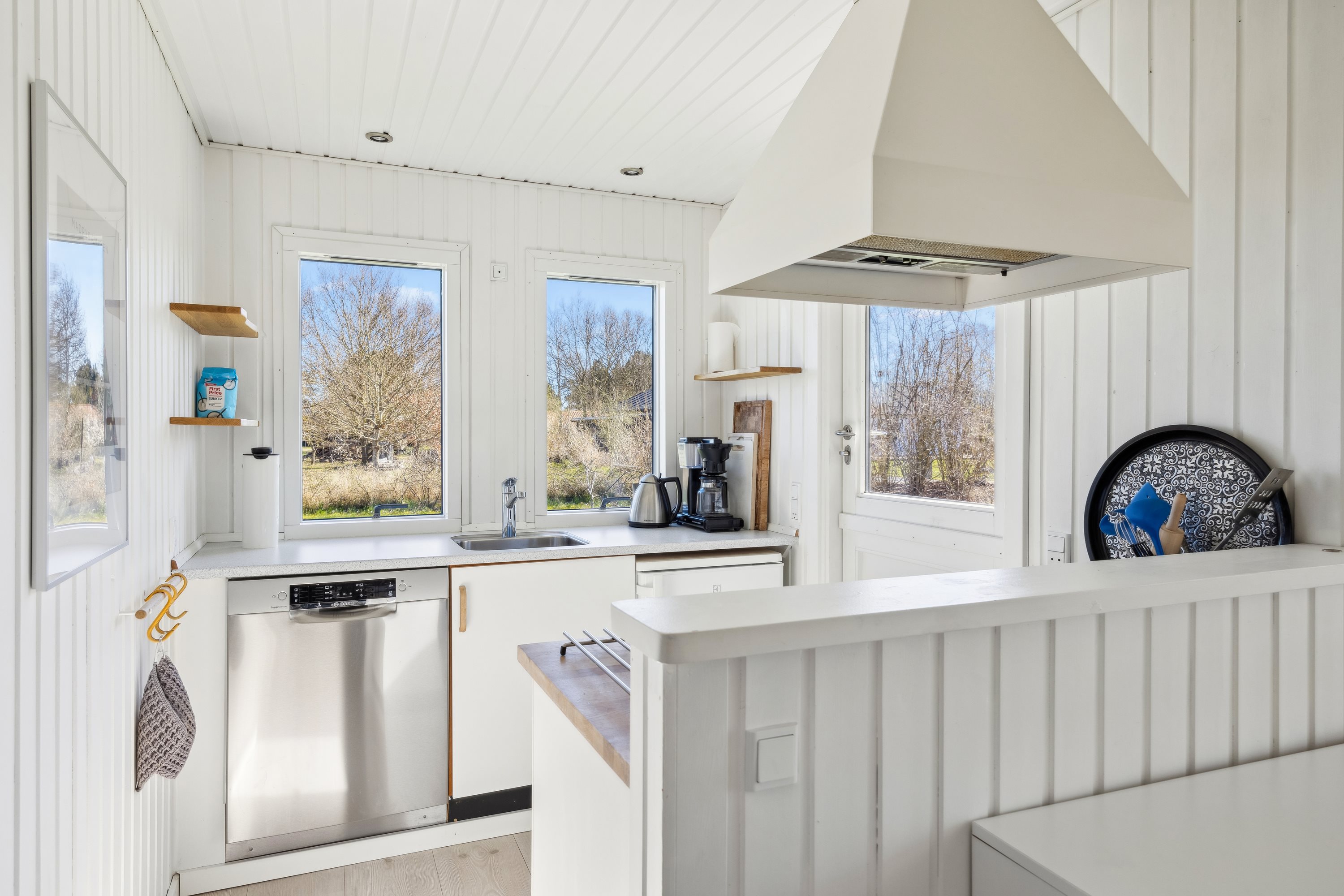 Fremhævet køkken billede i fuldskærmstilstand. Billede af Teglværksvej 1, Skødshoved Strand, 8420 Knebel
