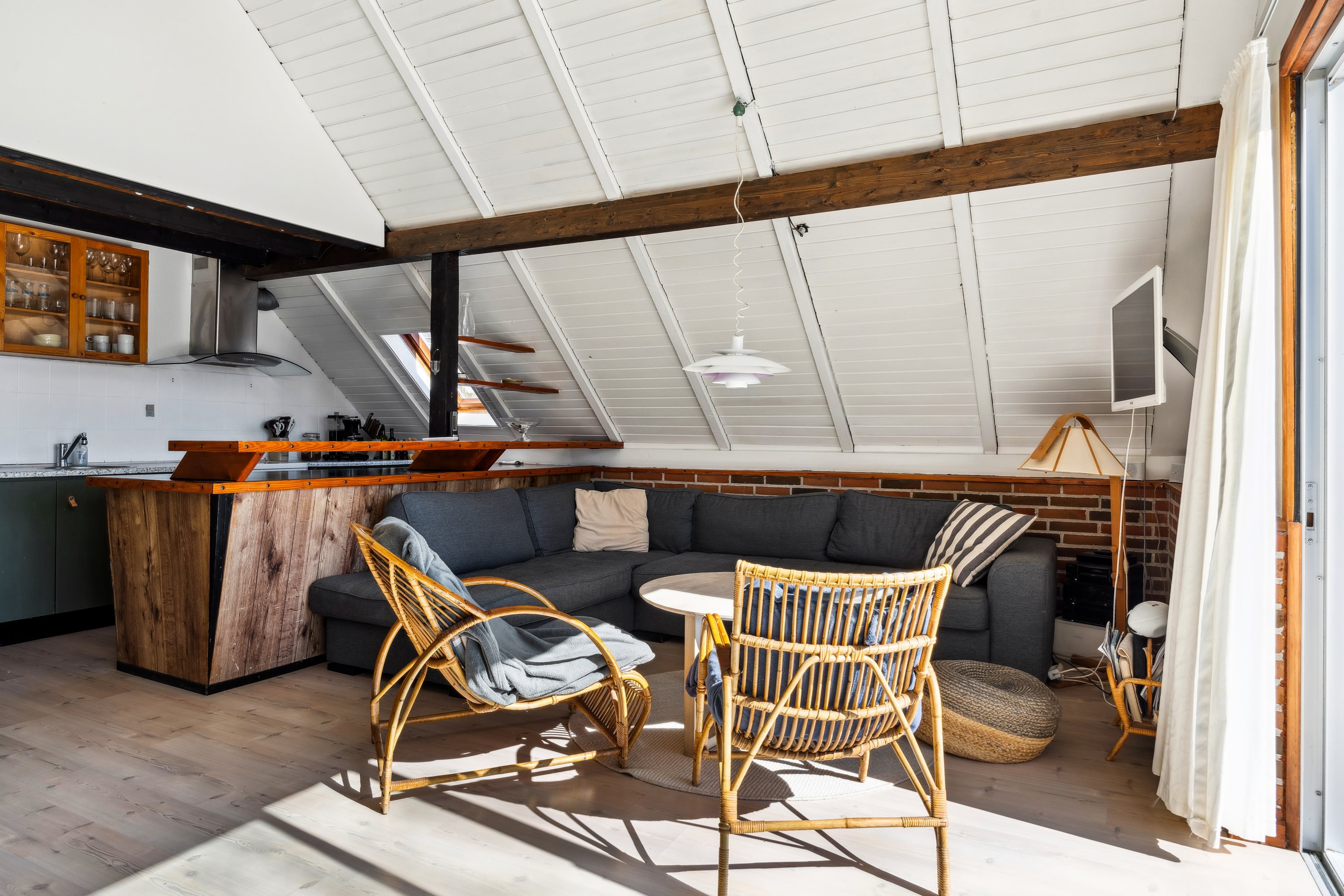 Fremhævet garage billede i fuldskærmstilstand. Billede af Hulvej 2, Lyngsbæk Bakker, 8400 Ebeltoft