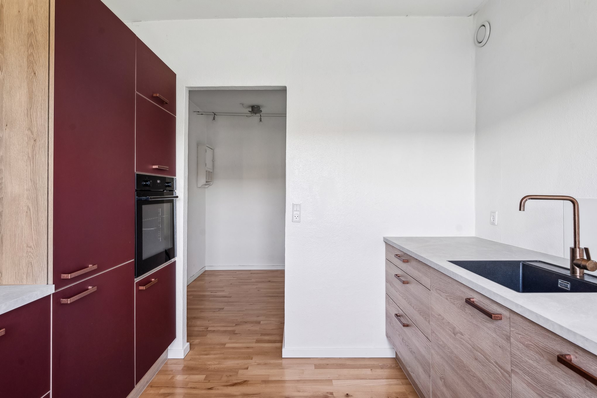 Fremhævet køkken billede i fuldskærmstilstand. Billede af Ægirsvej 29, 3. th., 8920 Randers NV