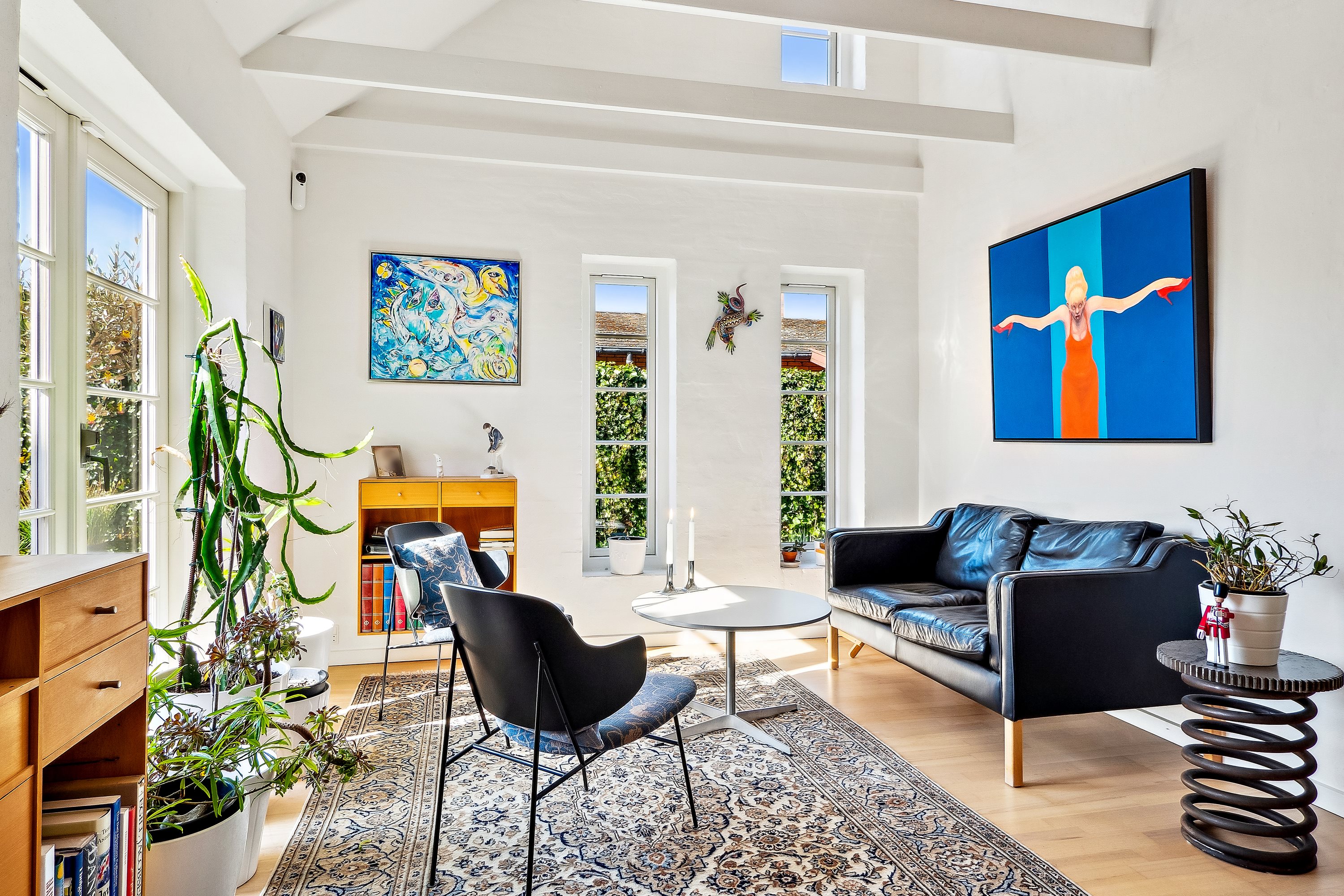 Fremhævet stue billede i fuldskærmstilstand. Billede af Hyttebovej 10, 2660 Brøndby Strand