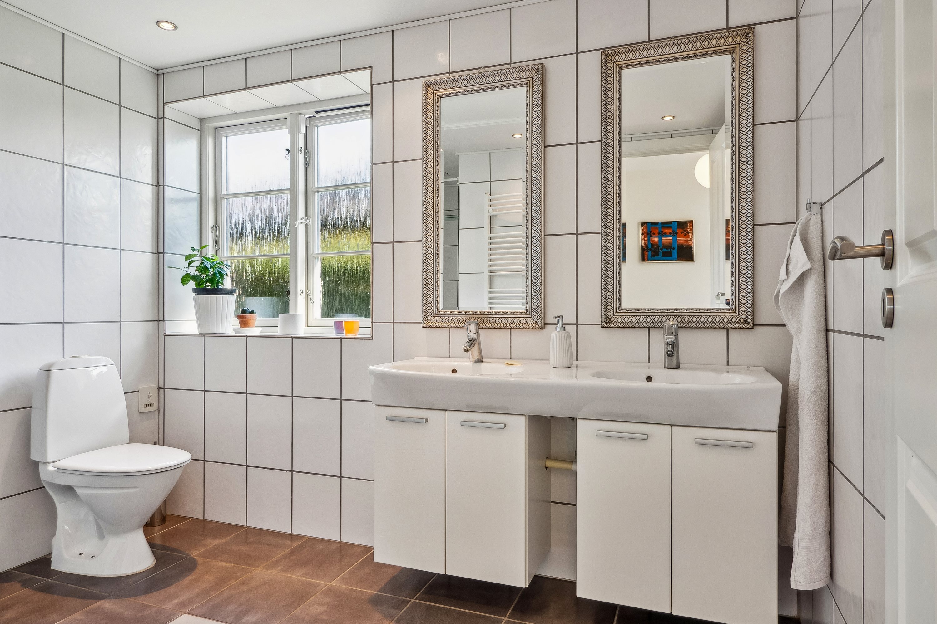 Fremhævet badeværelse billede i fuldskærmstilstand. Billede af Hyttebovej 10, 2660 Brøndby Strand