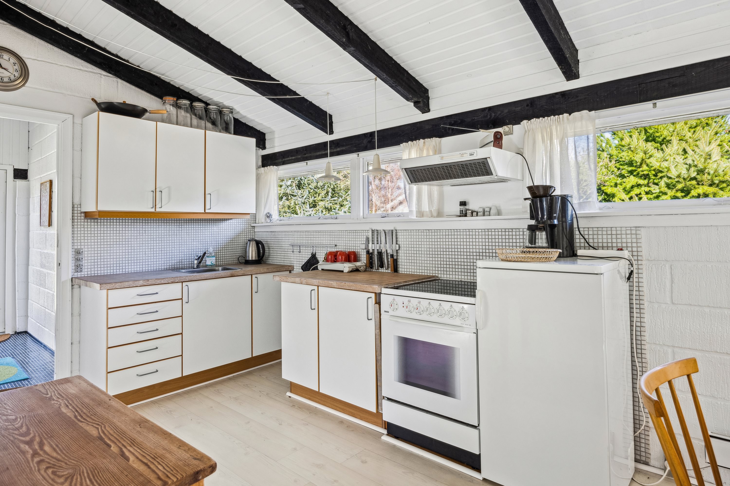 Fremhævet køkken billede i fuldskærmstilstand. Billede af Øreflippen 42, Øer Strand, 8400 Ebeltoft