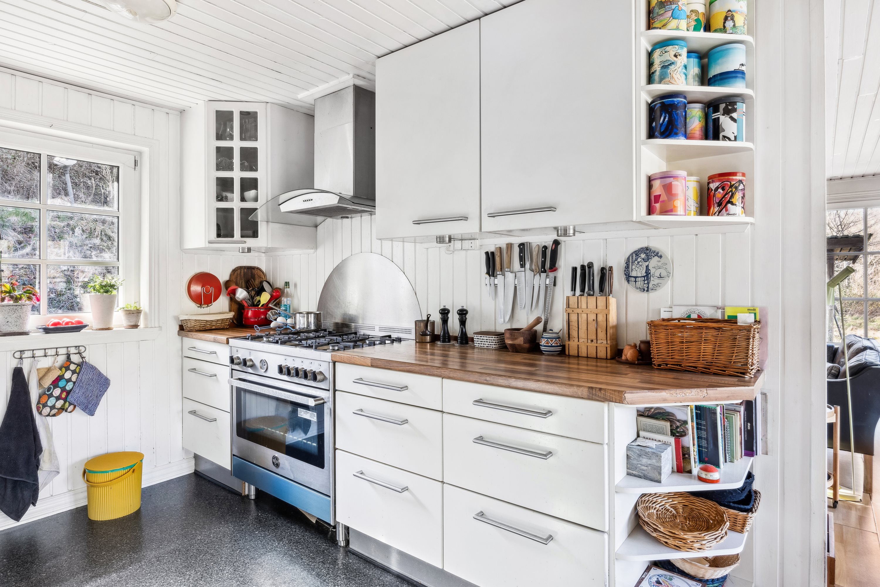 Fremhævet køkken billede i fuldskærmstilstand. Billede af Gærdesmuttevej 7, Skelhøje Plantage , 8400 Ebeltoft