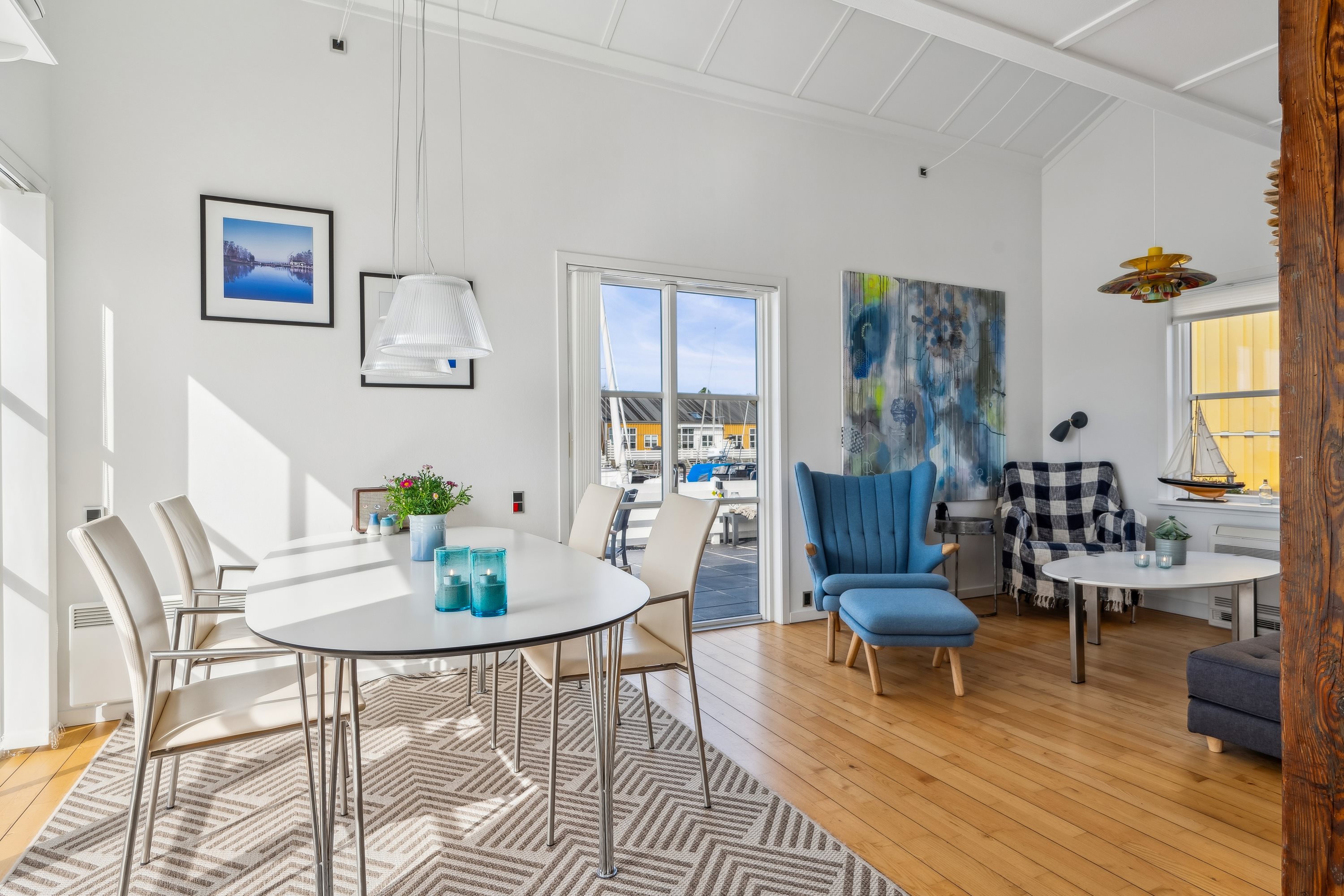 Fremhævet stue billede i fuldskærmstilstand. Billede af Øerkrogvejen 2, 619., 8400 Ebeltoft