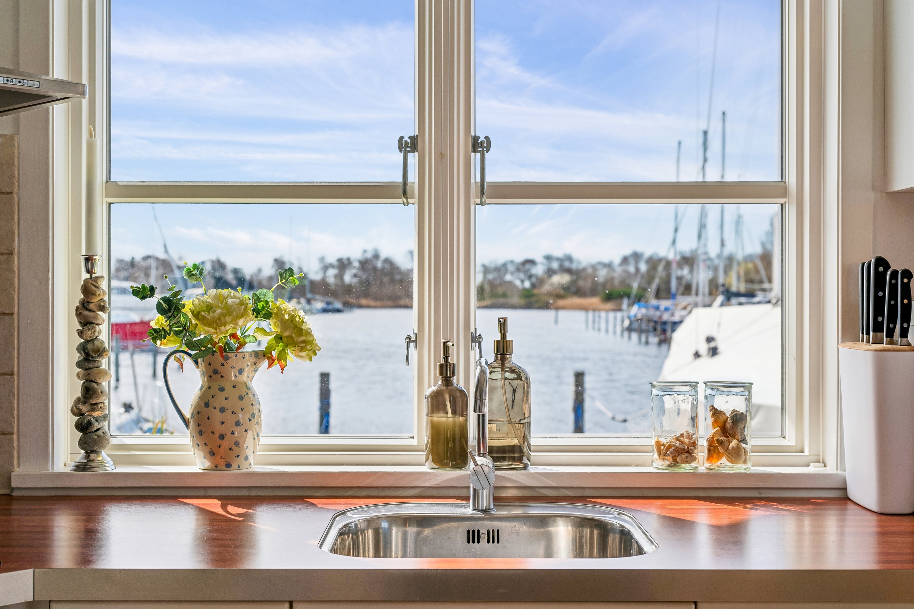 Miniaturebillede 2: køkken. Billede af Øerkrogvejen 2, 619., 8400 Ebeltoft