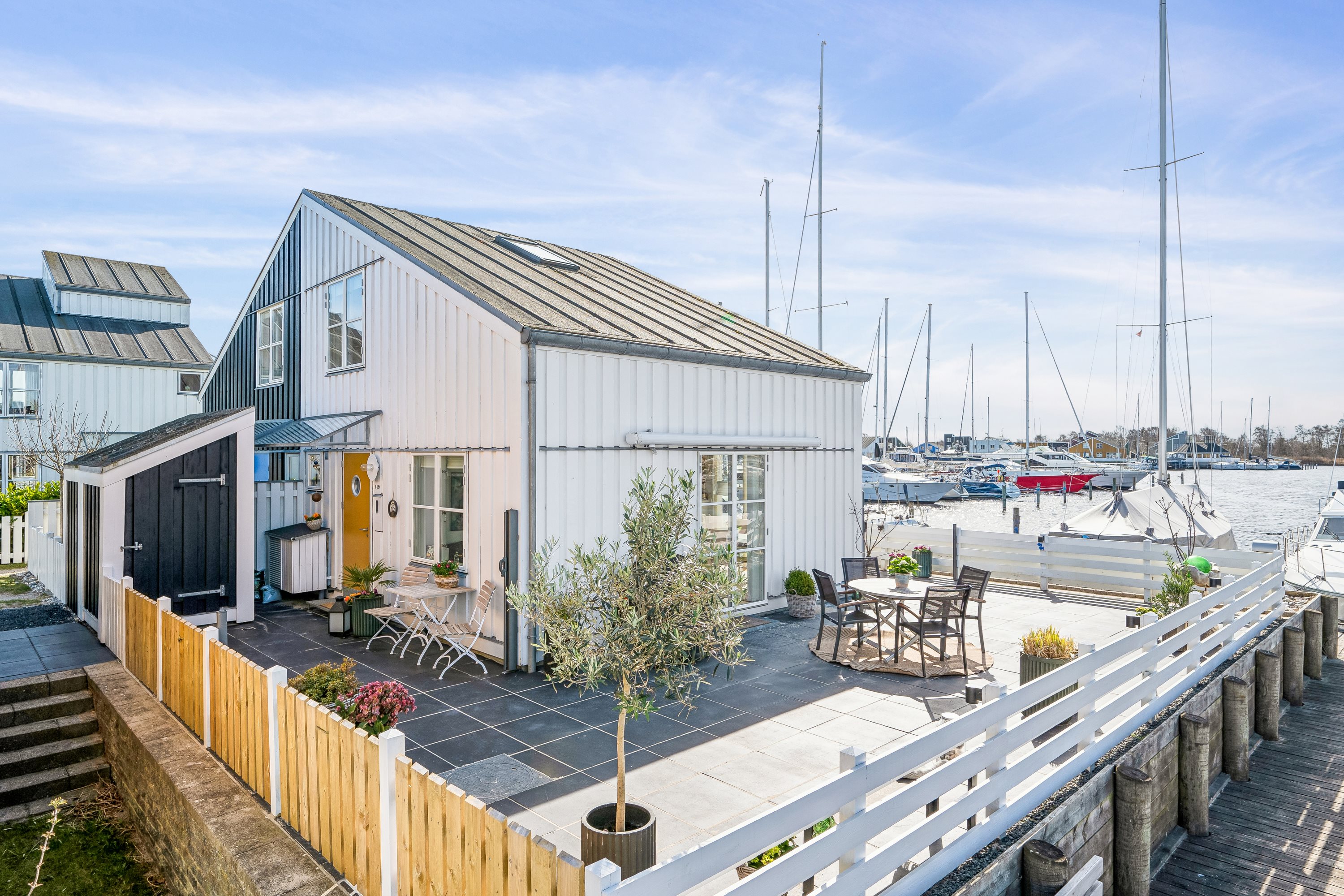 Fremhævet ejendom 1 billede i fuldskærmstilstand. Billede af Øerkrogvejen 2, 619., 8400 Ebeltoft