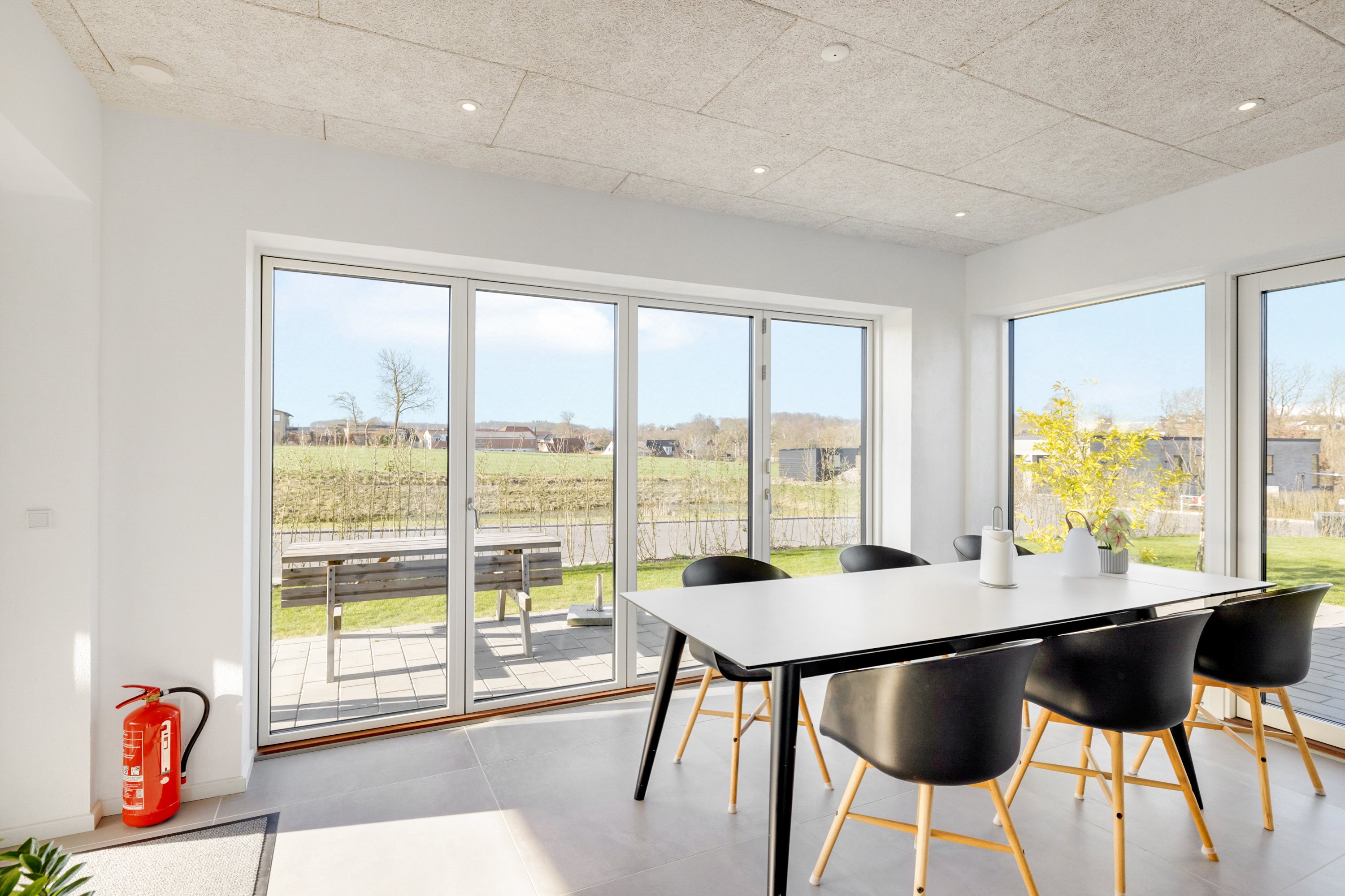 Fremhævet  billede i fuldskærmstilstand. Billede af Nørredalen 26, 8670 Låsby