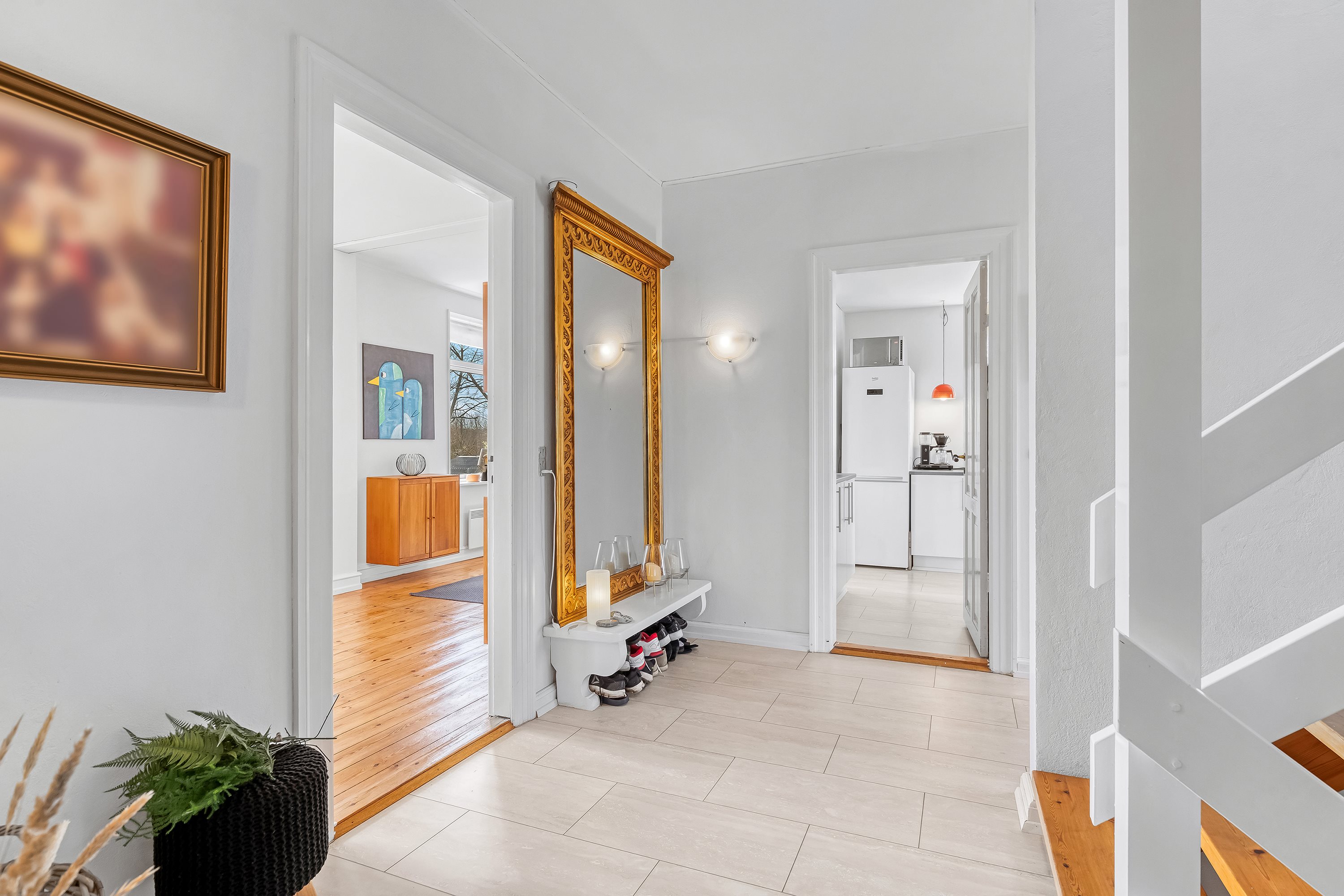 Fremhævet hall billede i fuldskærmstilstand. Billede af Godhavnsvej 5, 3220 Tisvildeleje