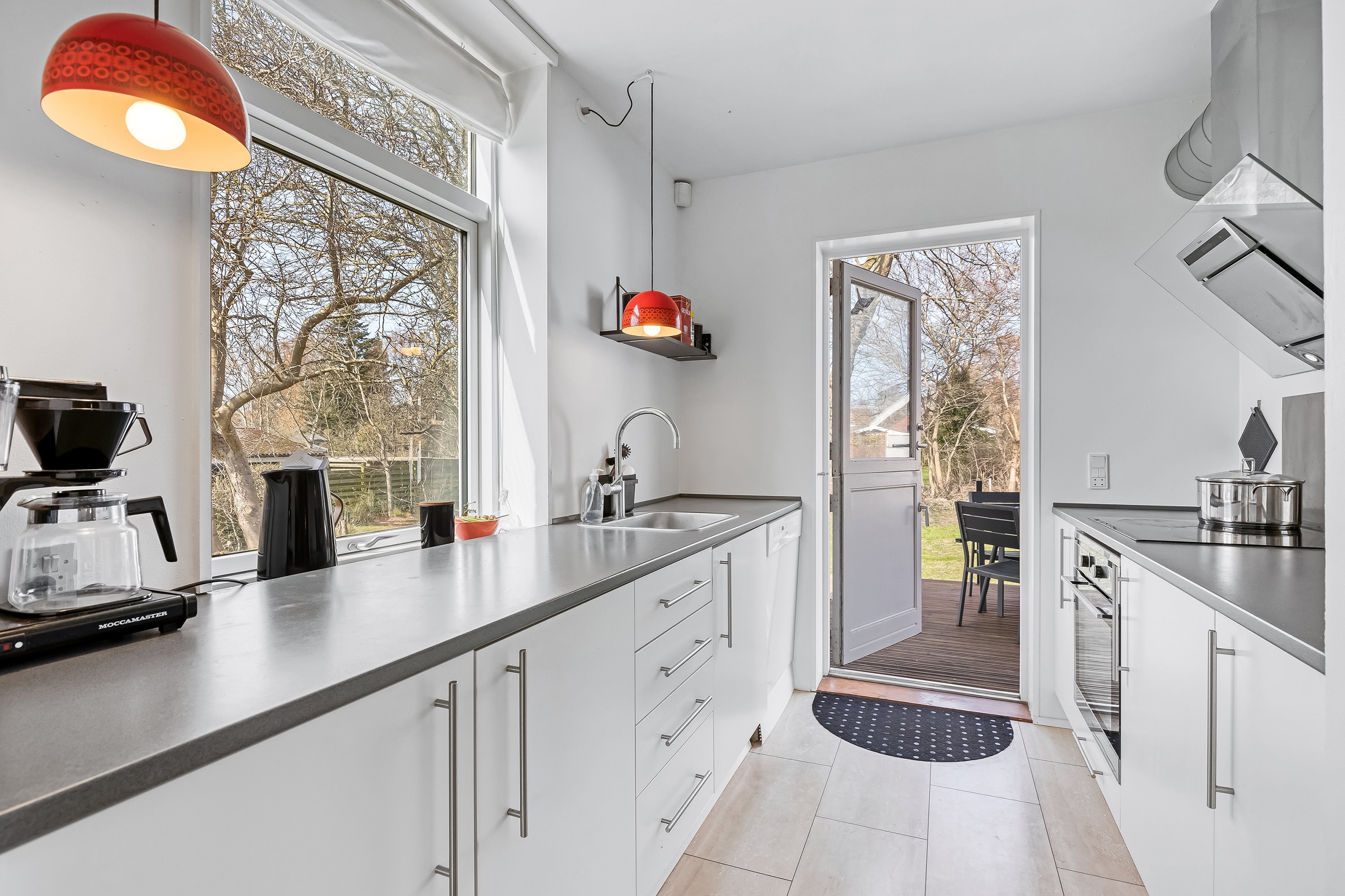 Fremhævet køkken billede i fuldskærmstilstand. Billede af Godhavnsvej 5, 3220 Tisvildeleje