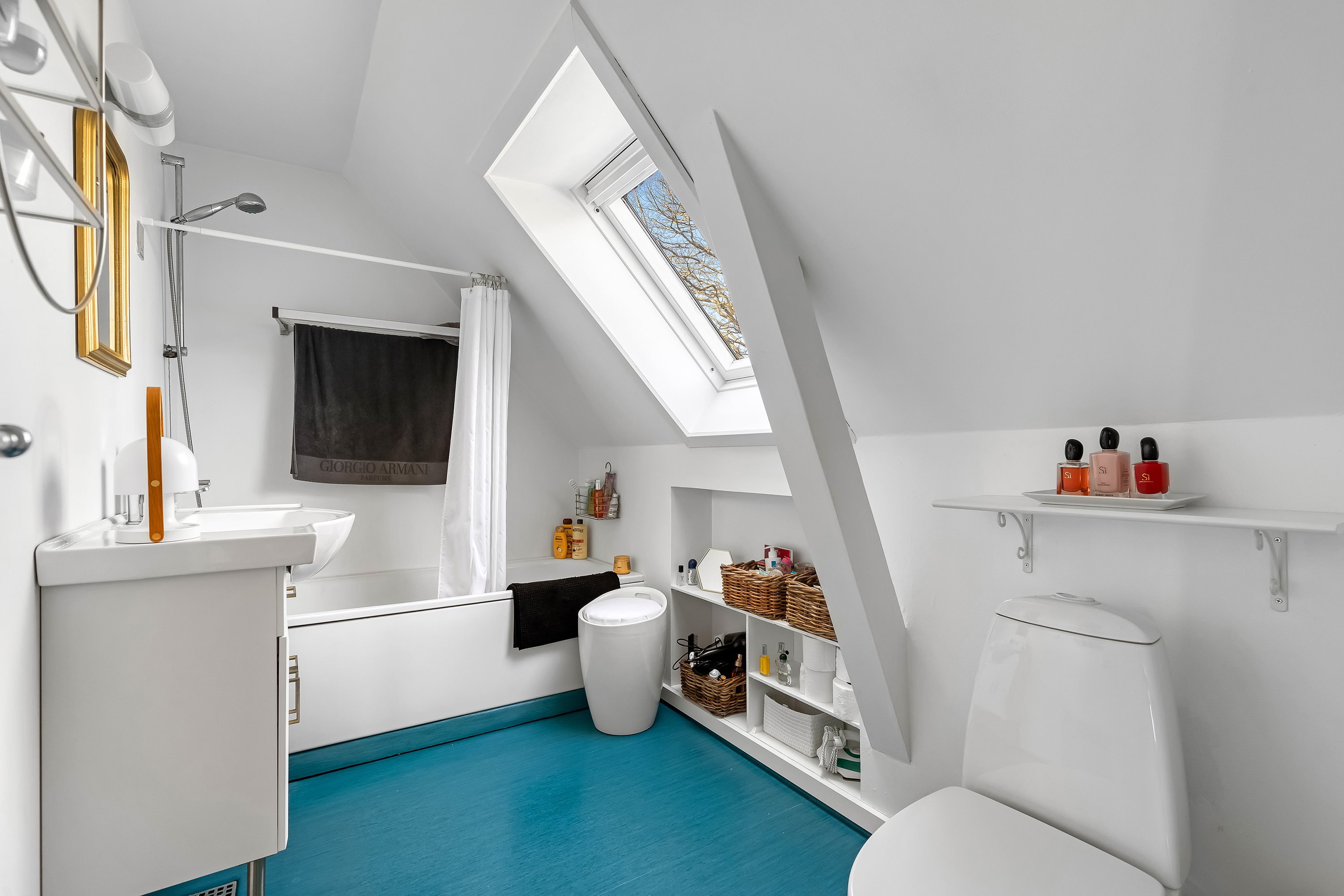 Fremhævet badeværelse billede i fuldskærmstilstand. Billede af Godhavnsvej 5, 3220 Tisvildeleje