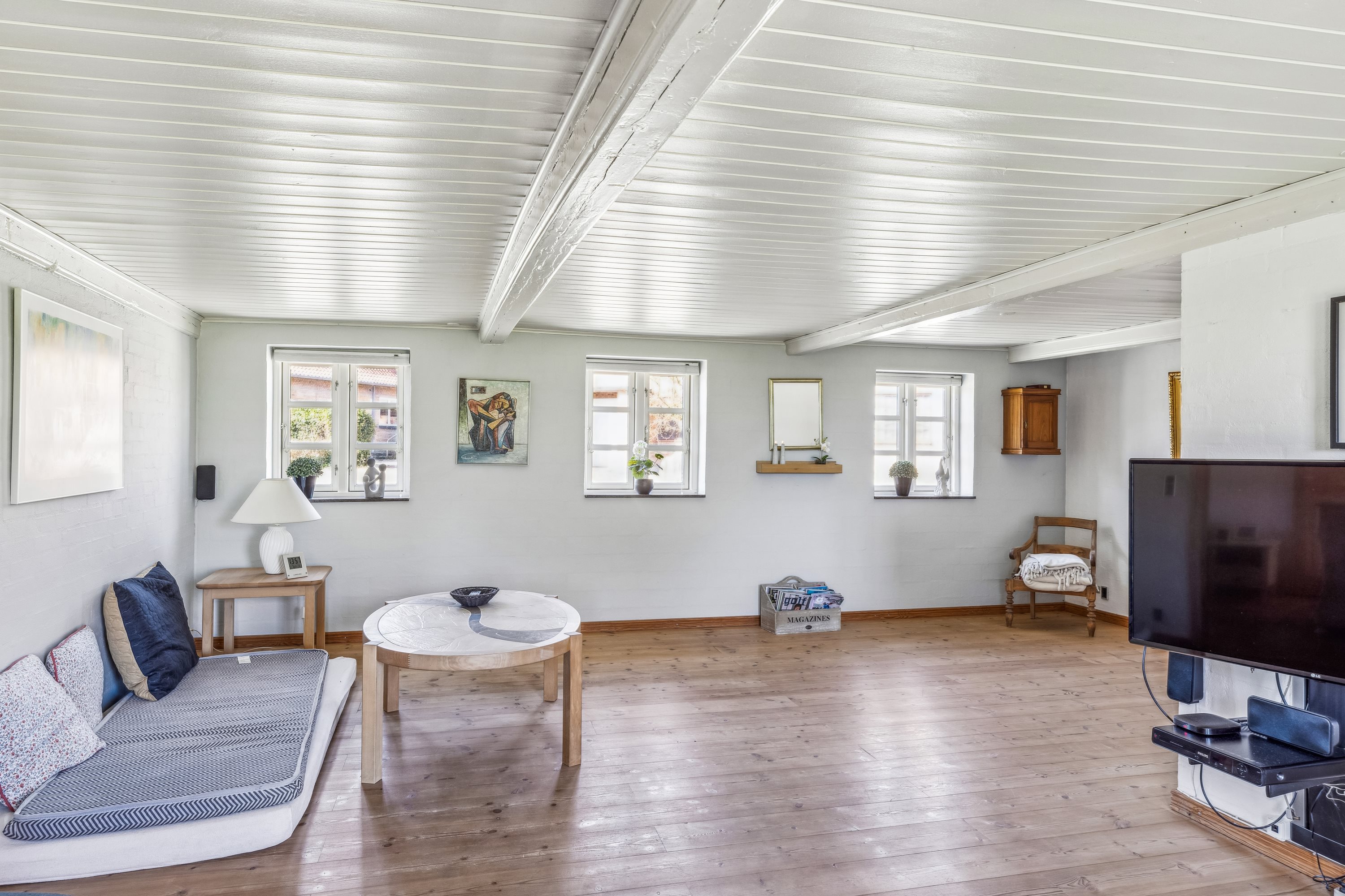 Fremhævet stue billede i fuldskærmstilstand. Billede af Fruerhøj 10, Sjellerup, 6430 Nordborg