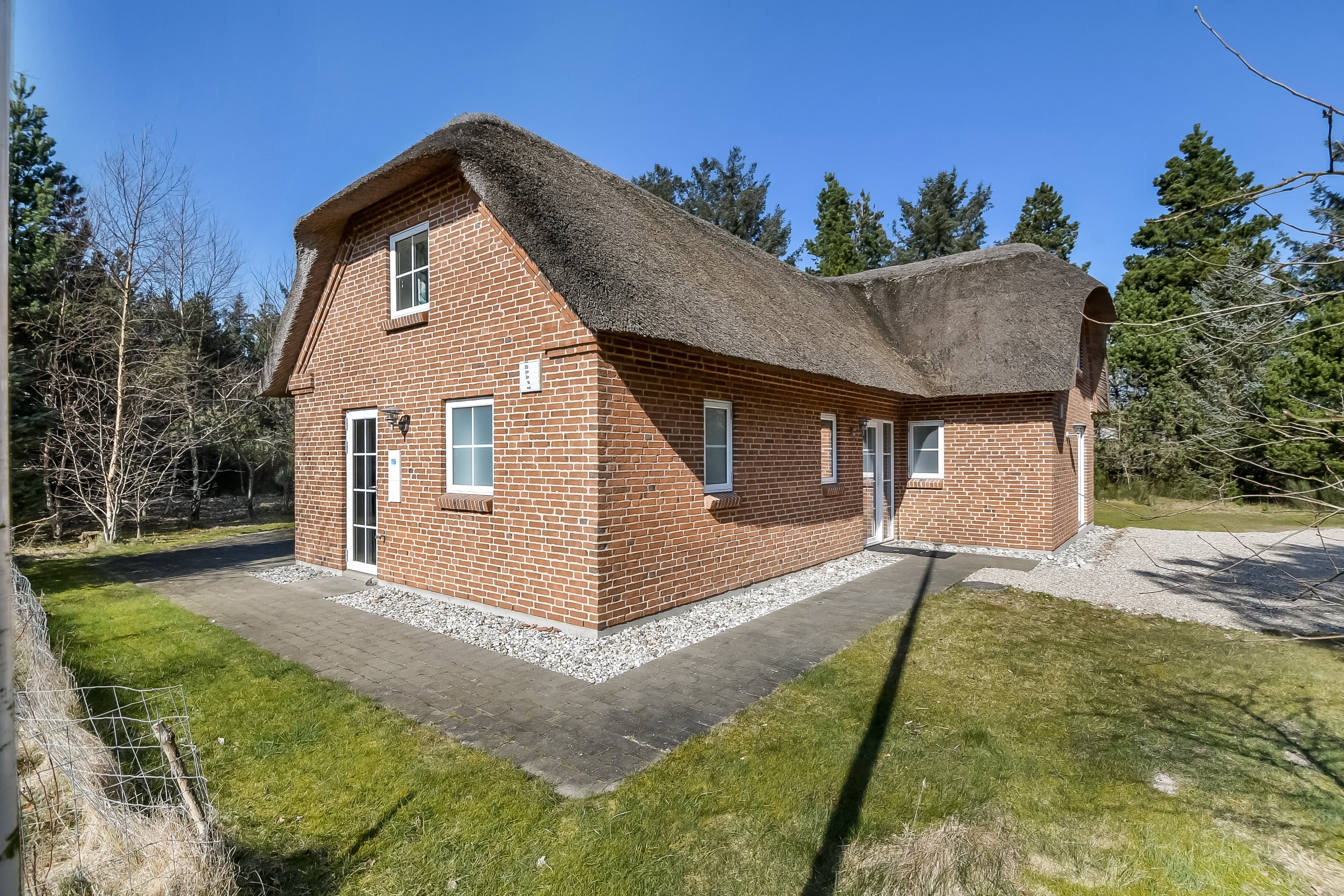 Fremhævet ejendommen billede i fuldskærmstilstand. Billede af Bækbyvej 63, Husby, 6990 Ulfborg