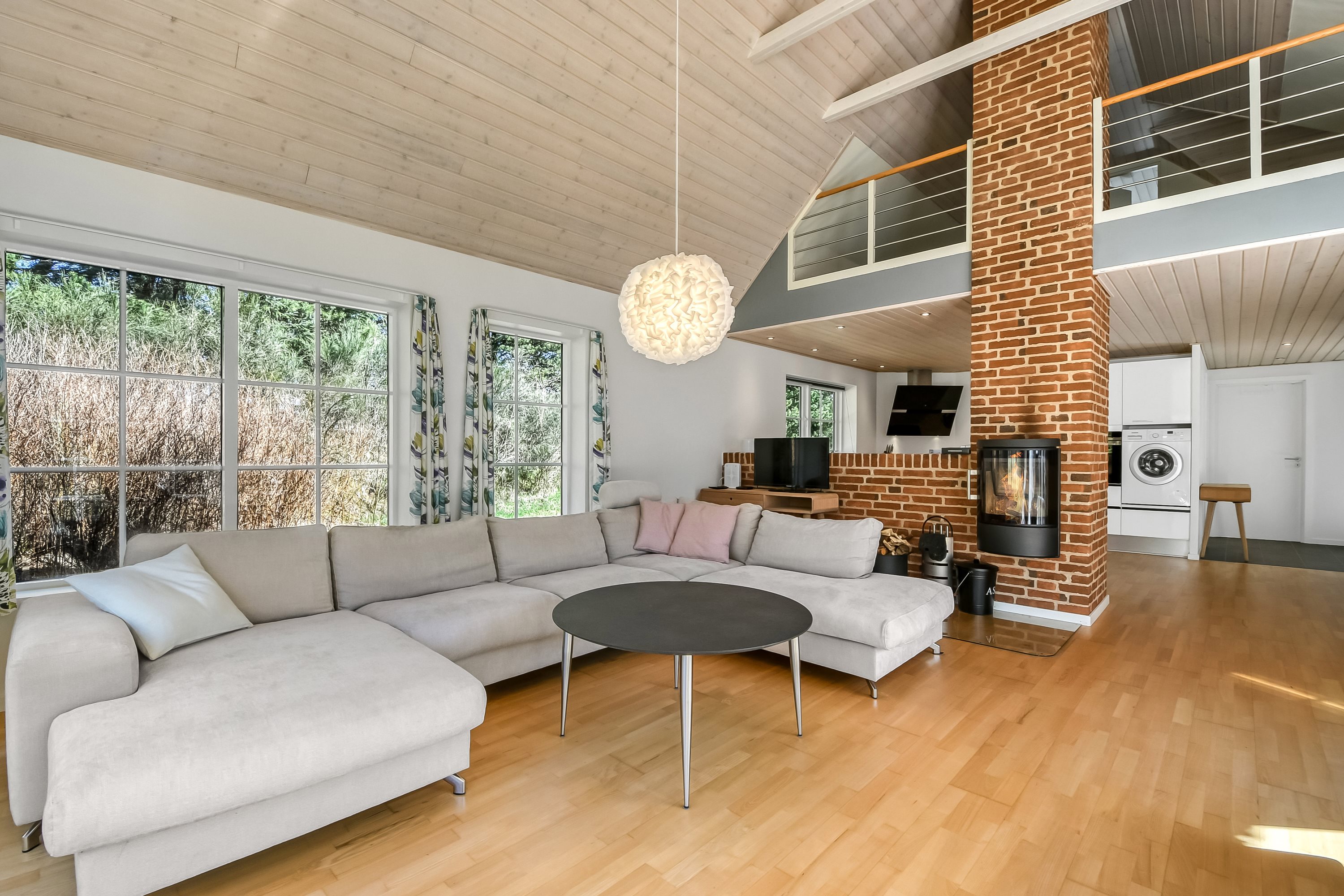 Miniaturebillede 2: stue. Billede af Bækbyvej 63, Husby, 6990 Ulfborg