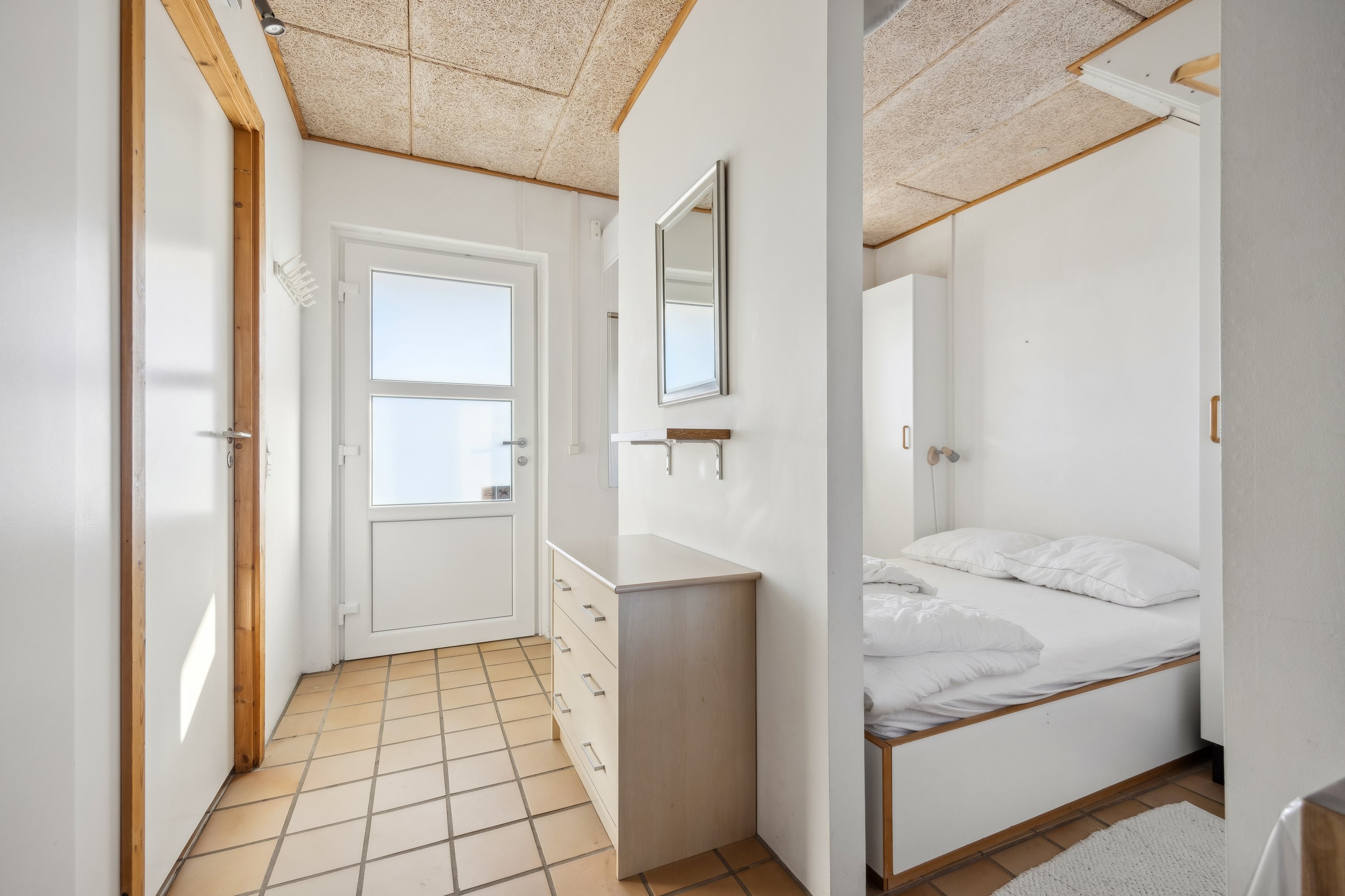 Fremhævet værelse billede i fuldskærmstilstand. Billede af Lyngbyvej 239D, 1., Lyngby, 9480 Løkken