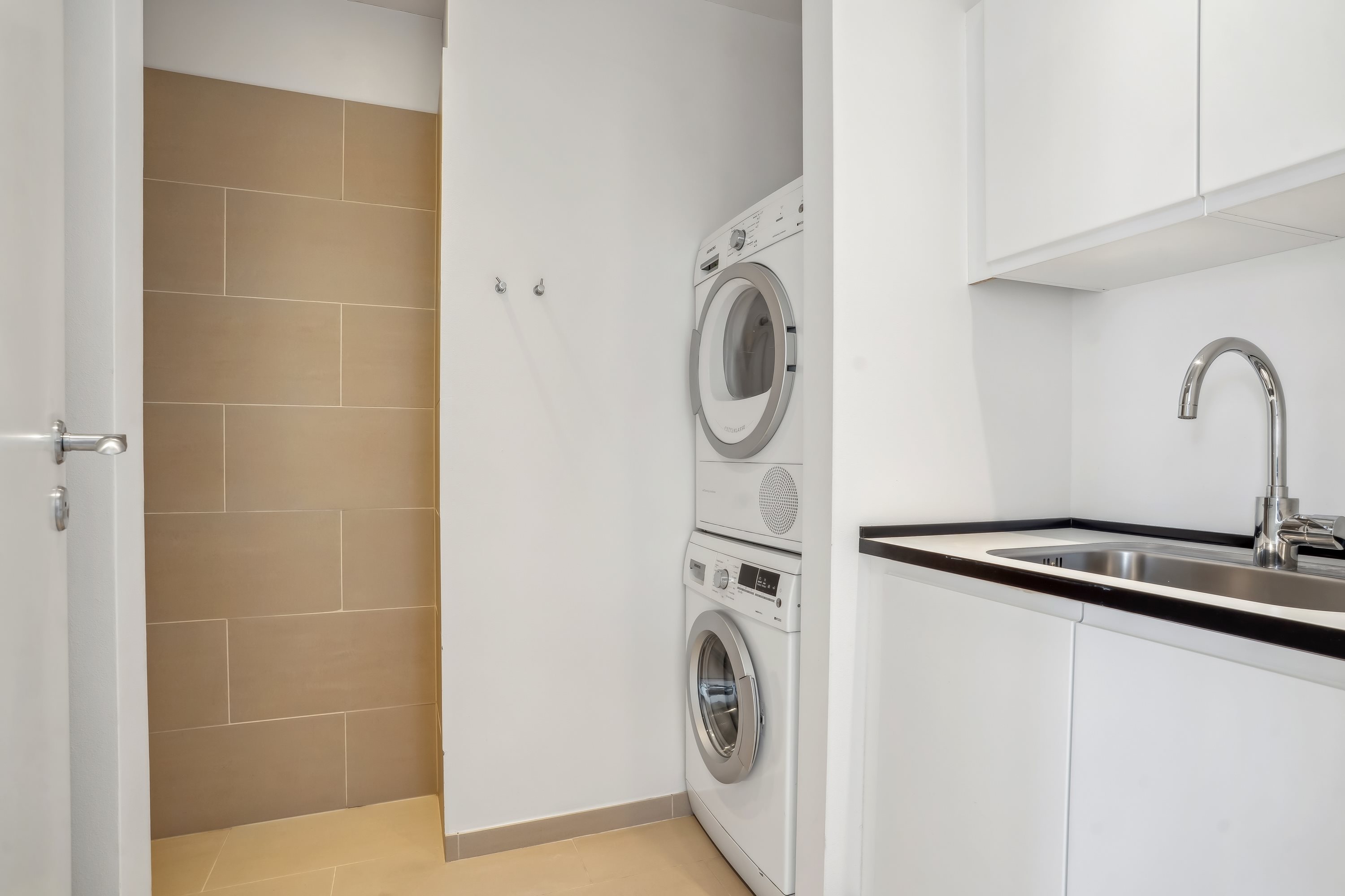 Fremhævet badeværelse billede i fuldskærmstilstand. Billede af Bagsværd Hovedgade 130A, 1. 3., 2880 Bagsværd