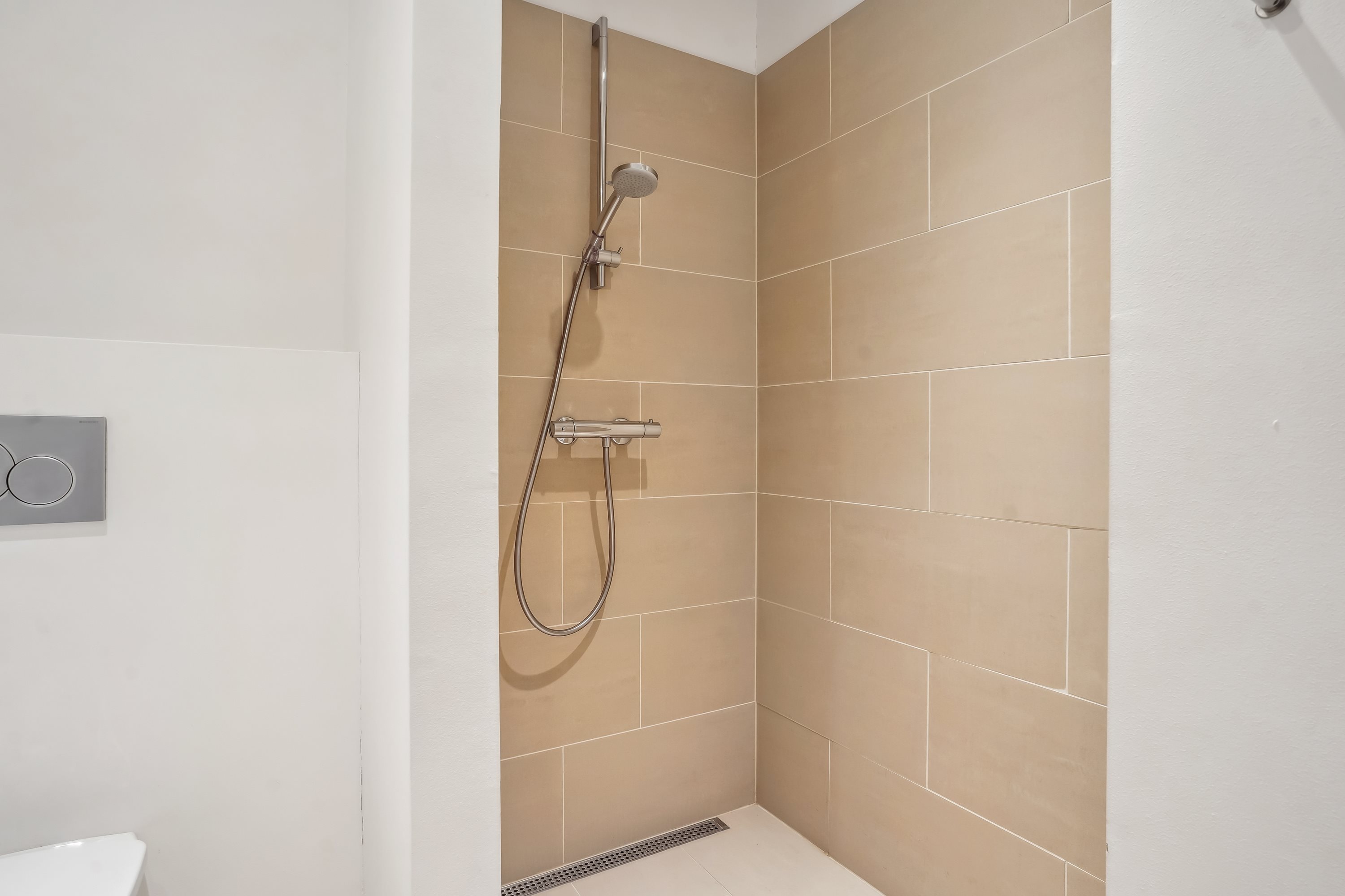 Fremhævet badeværelse billede i fuldskærmstilstand. Billede af Bagsværd Hovedgade 130A, 1. 3., 2880 Bagsværd