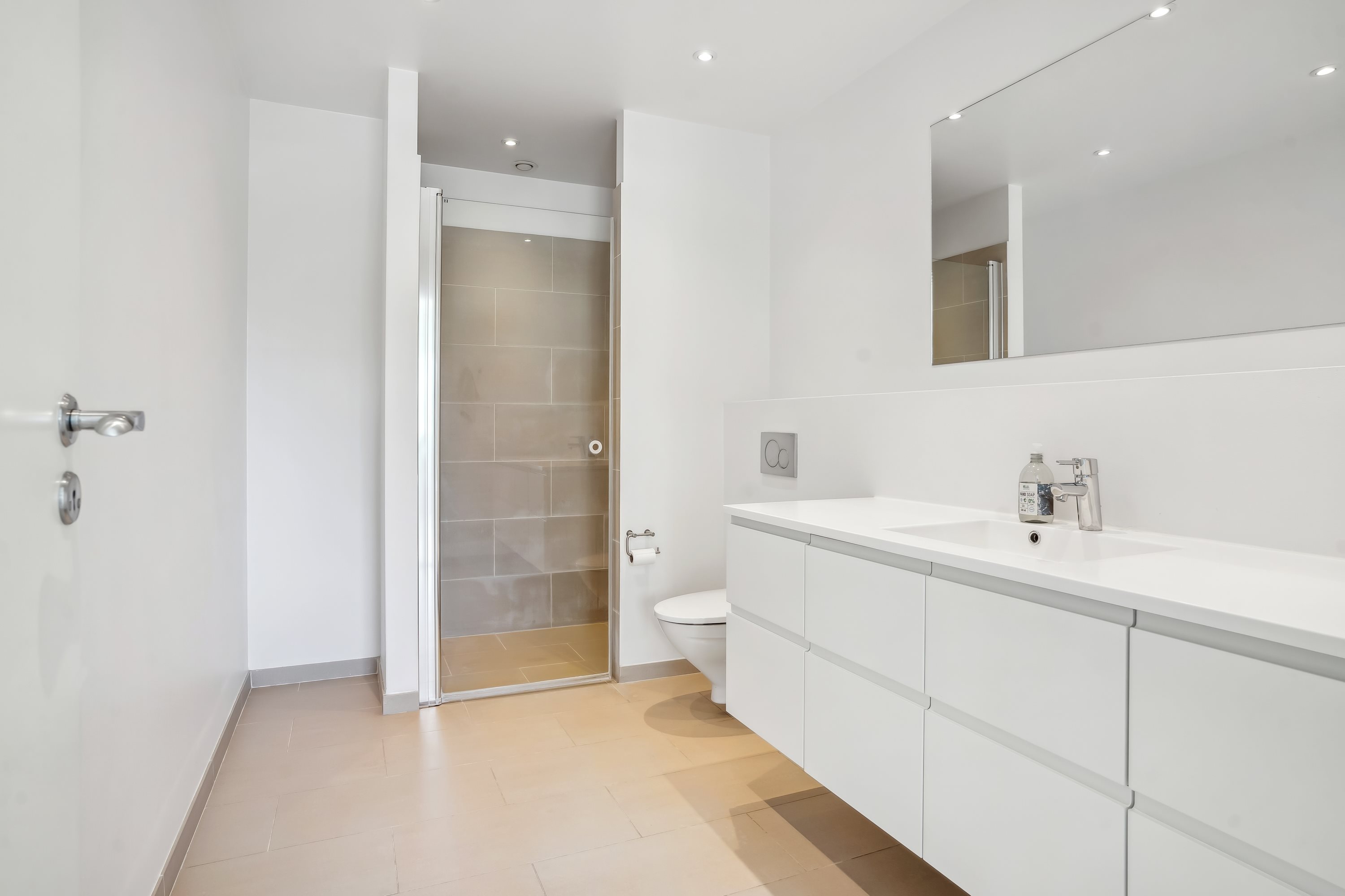 Fremhævet badeværelse billede i fuldskærmstilstand. Billede af Bagsværd Hovedgade 130A, 1. 3., 2880 Bagsværd