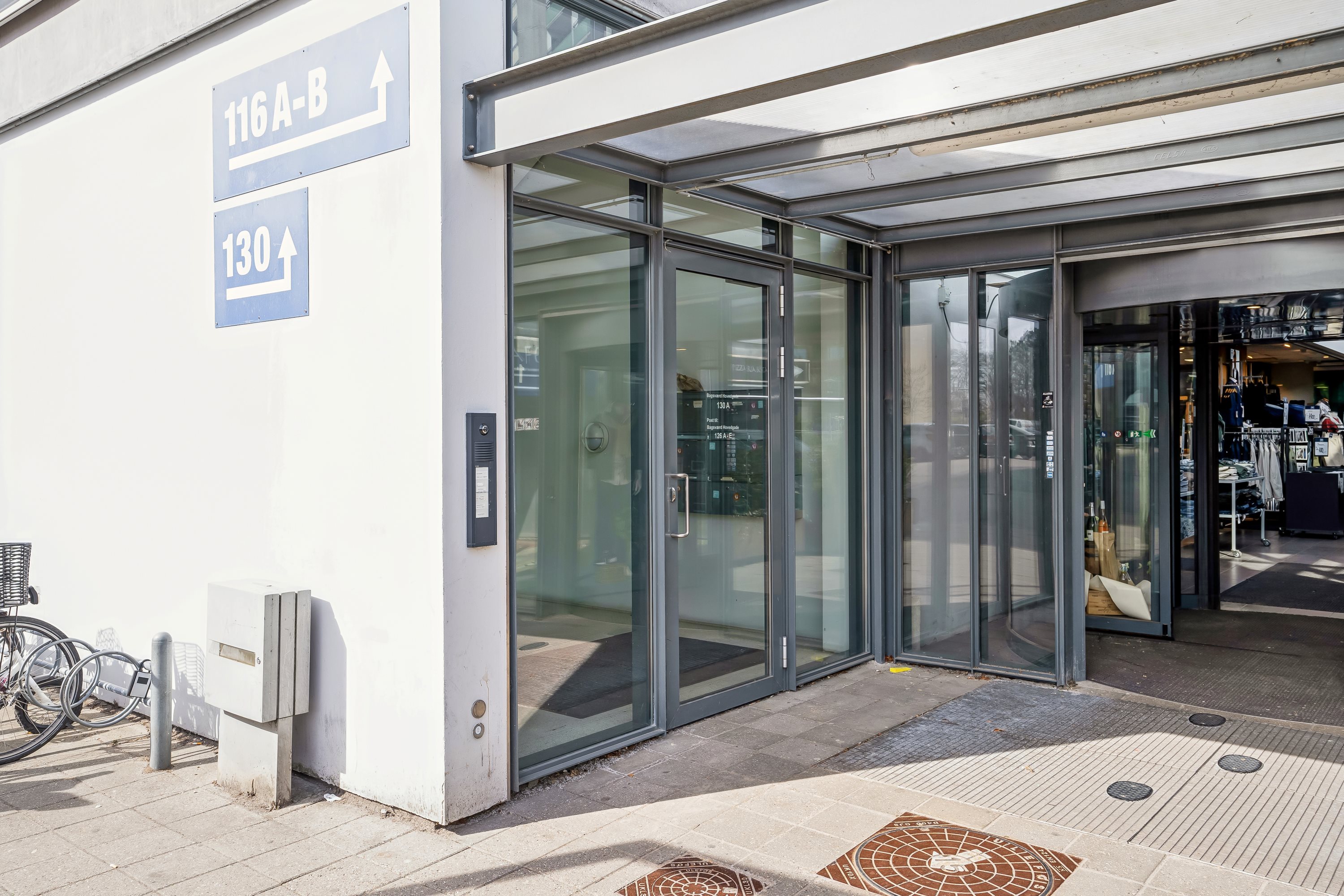 Fremhævet andet billede i fuldskærmstilstand. Billede af Bagsværd Hovedgade 130A, 1. 3., 2880 Bagsværd