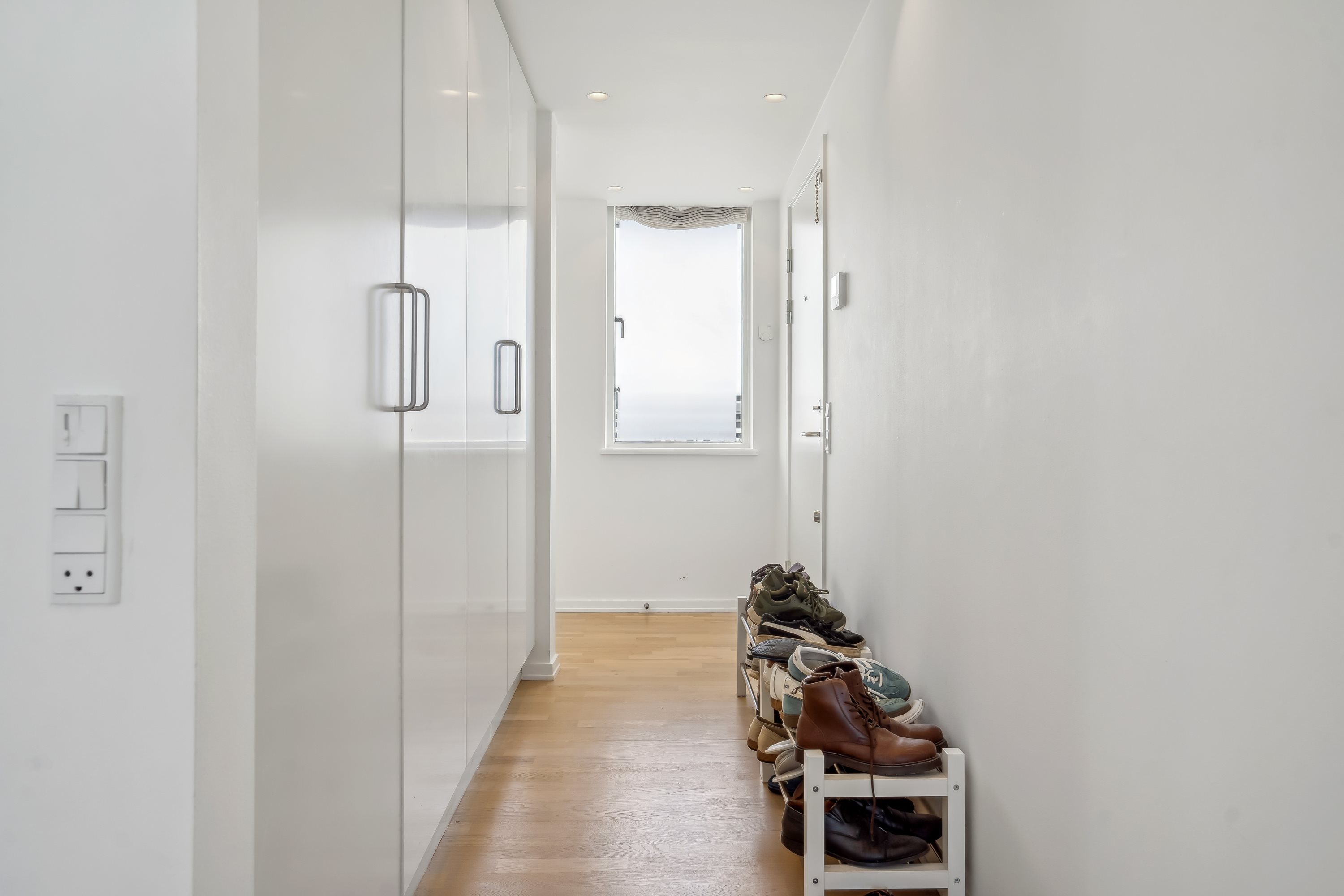 Fremhævet gang billede i fuldskærmstilstand. Billede af Bagsværd Hovedgade 130A, 2. 1., 2880 Bagsværd