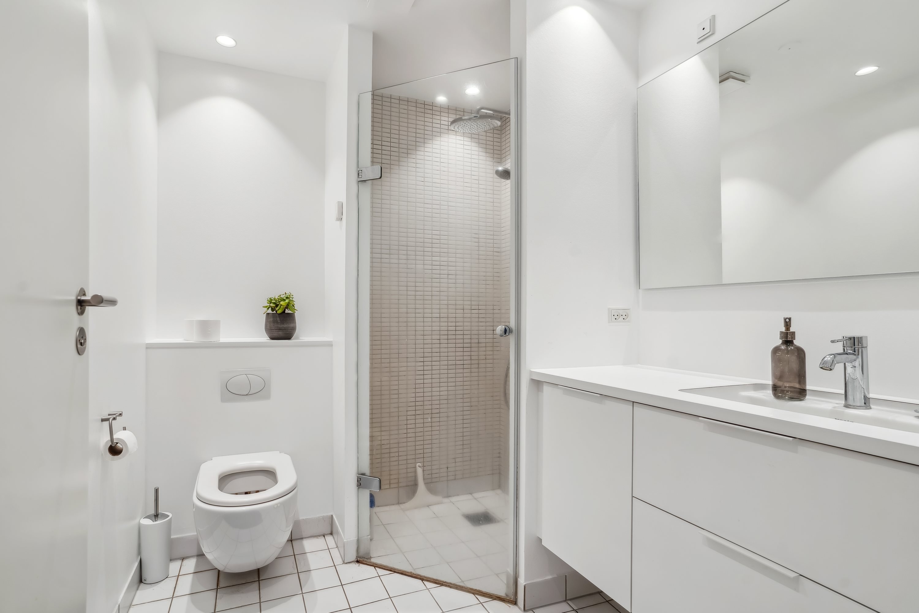 Fremhævet badeværelse billede i fuldskærmstilstand. Billede af Bagsværd Hovedgade 130A, 2. 1., 2880 Bagsværd