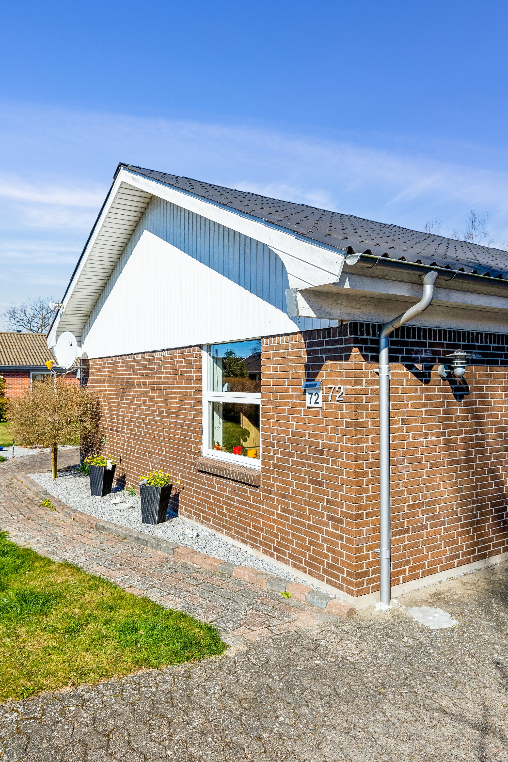 Fremhævet  billede i fuldskærmstilstand. Billede af Gyvelskrænten 72, 8961 Allingåbro